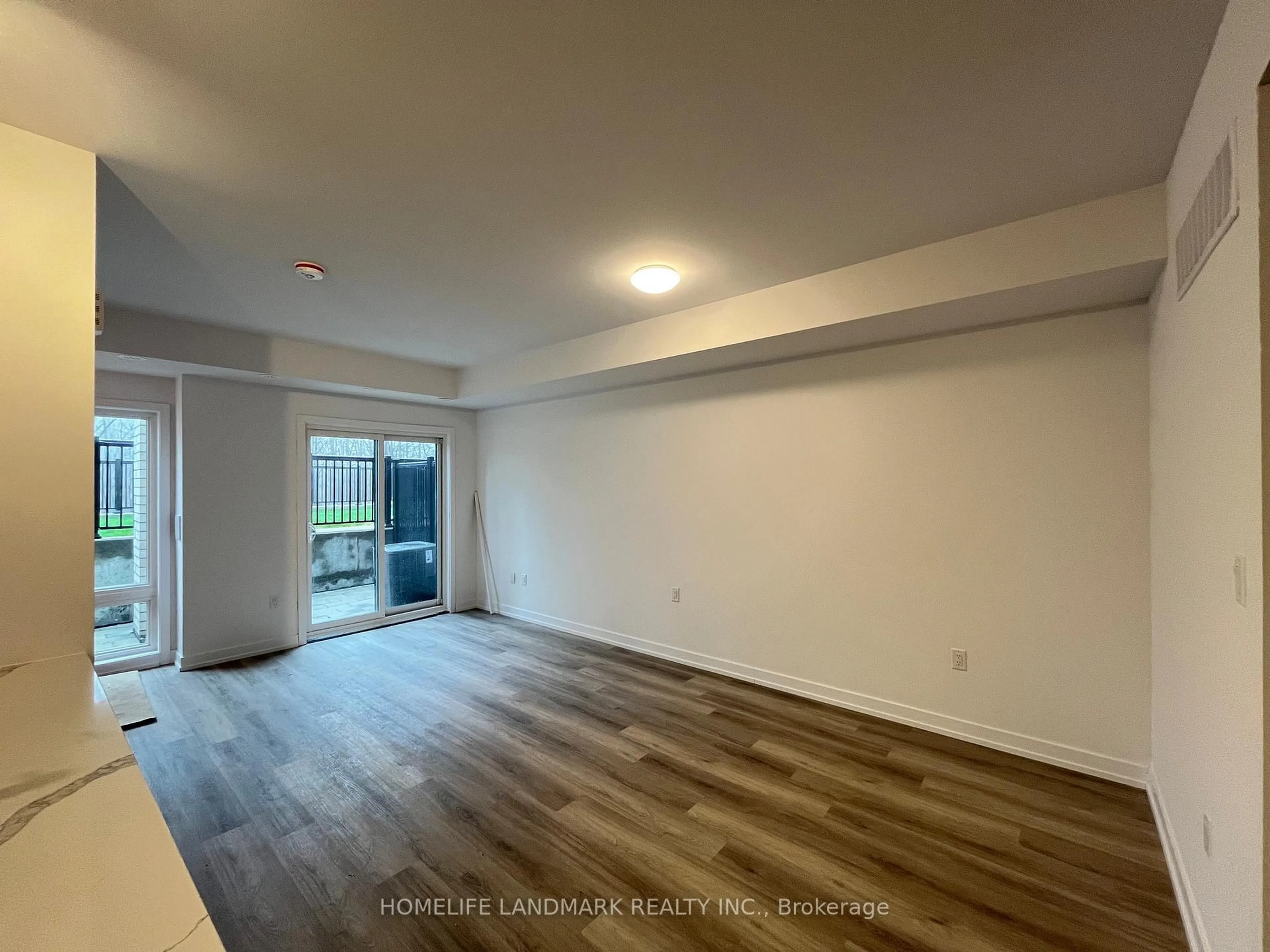 A pic of a room for 5 Bancroft Lane #319, Richmond Hill Ontario L4E 1M1