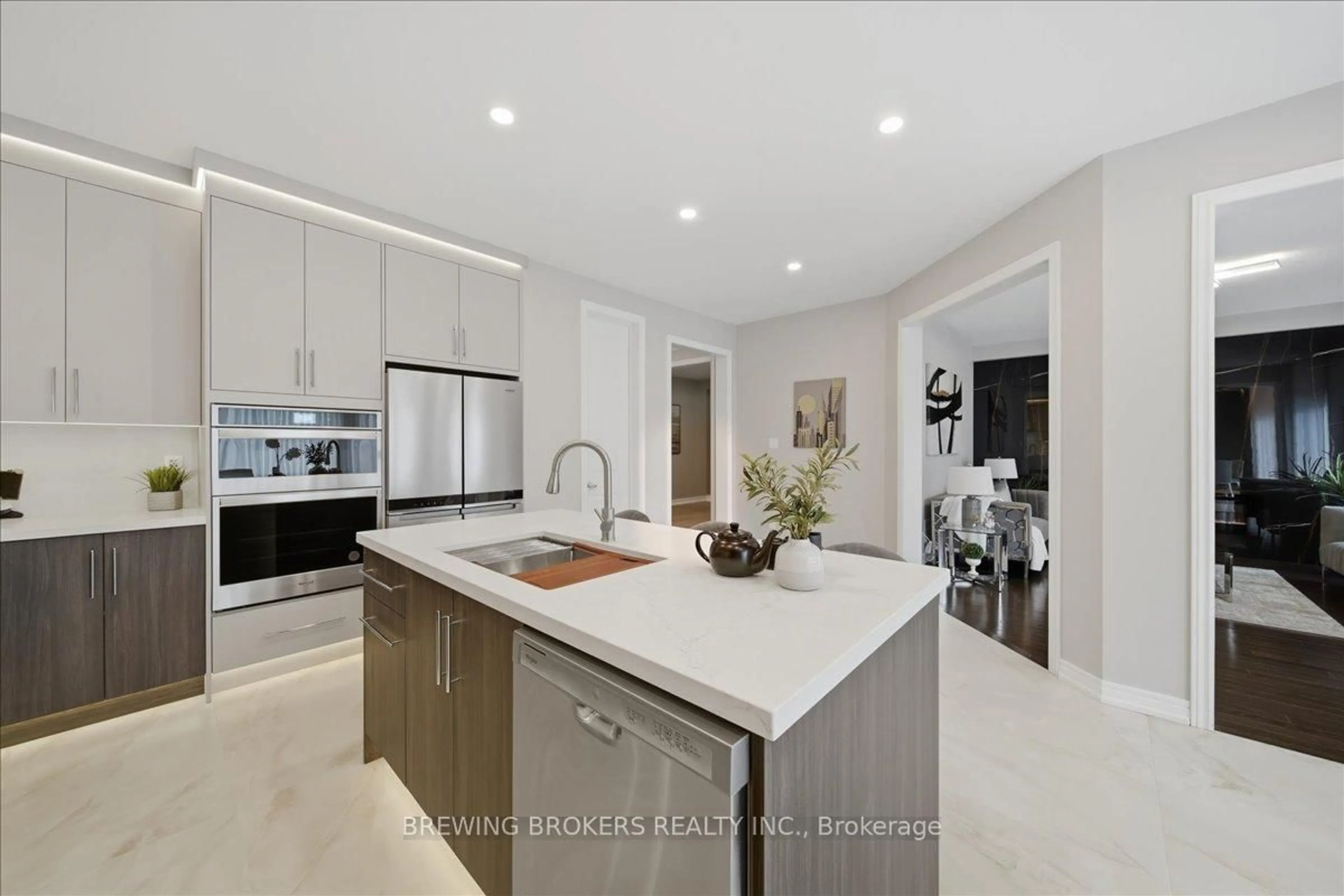 Contemporary kitchen, ceramic/tile floor for 977 Larter St, Innisfil Ontario L9S 0J9