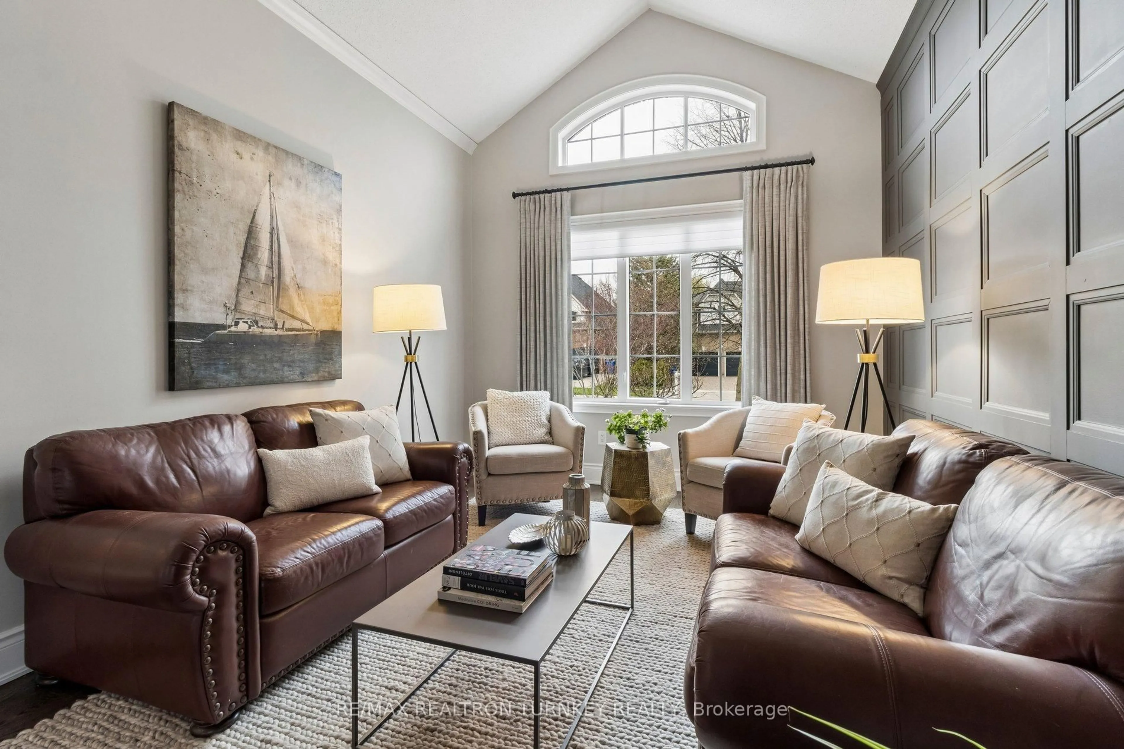 Living room with furniture, unknown for 778 Quantra Cres, Newmarket Ontario L3X 1M9
