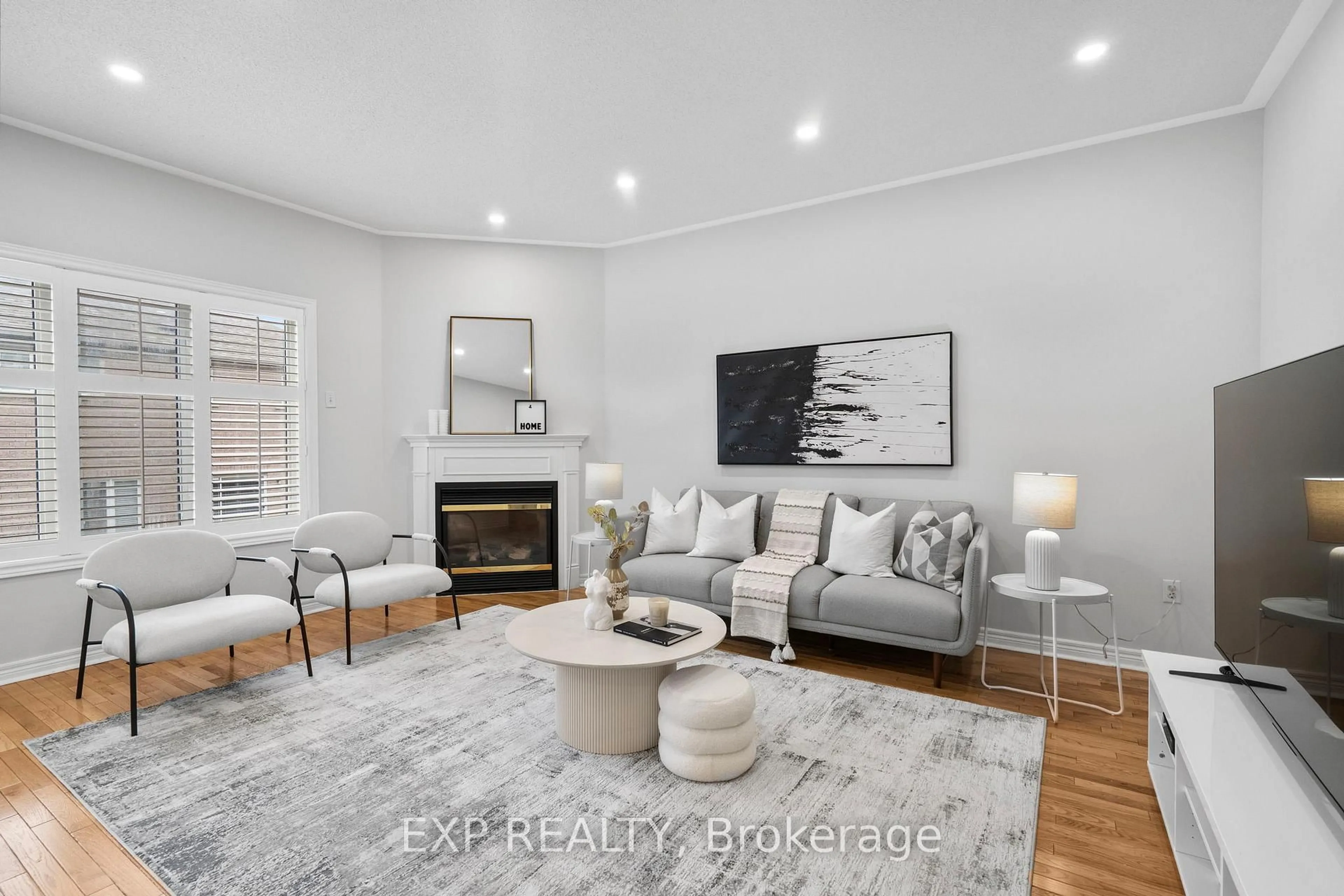 Living room with furniture, unknown for 278 Williamson Rd, Markham Ontario L6E 1X1