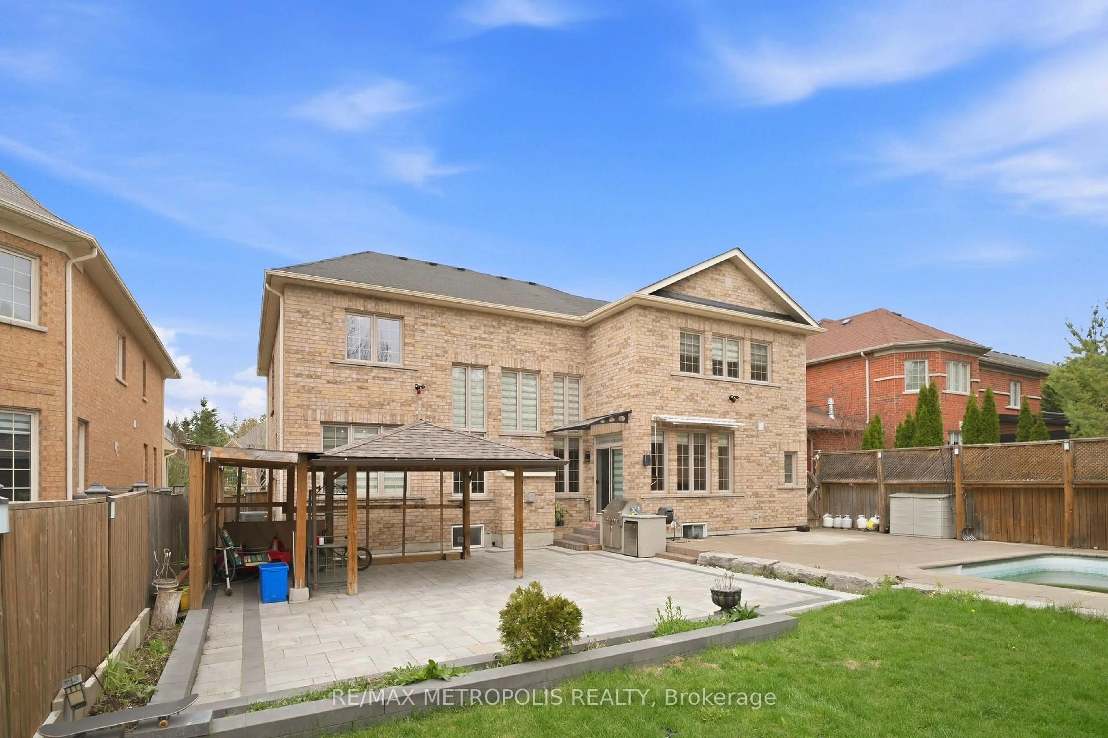 Home with brick exterior material, unknown for 1069 Nellie Little Cres, Newmarket Ontario L3X 3E3