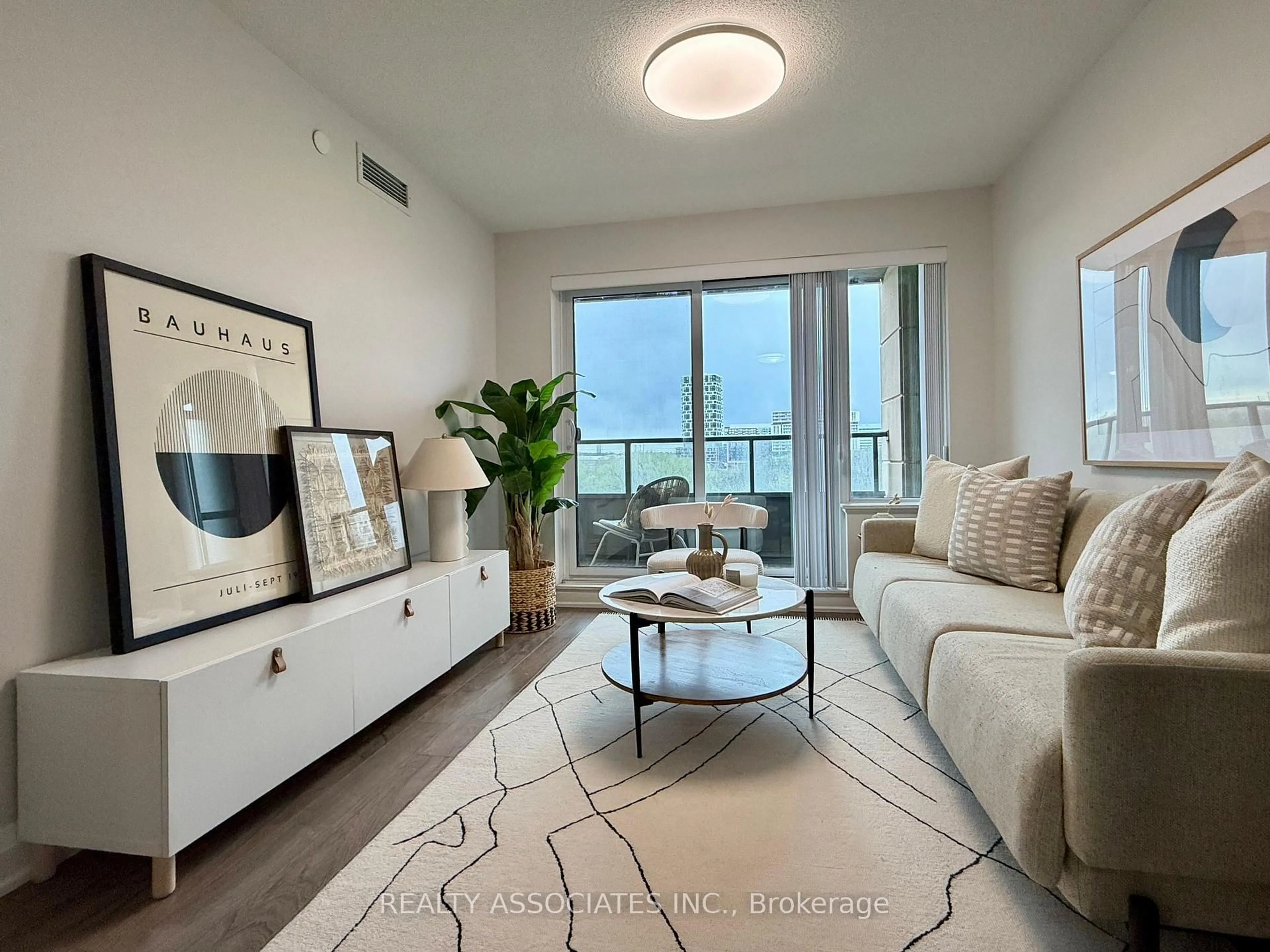 Living room with furniture, unknown for 18 Uptown Dr #721, Markham Ontario L3R 5M5