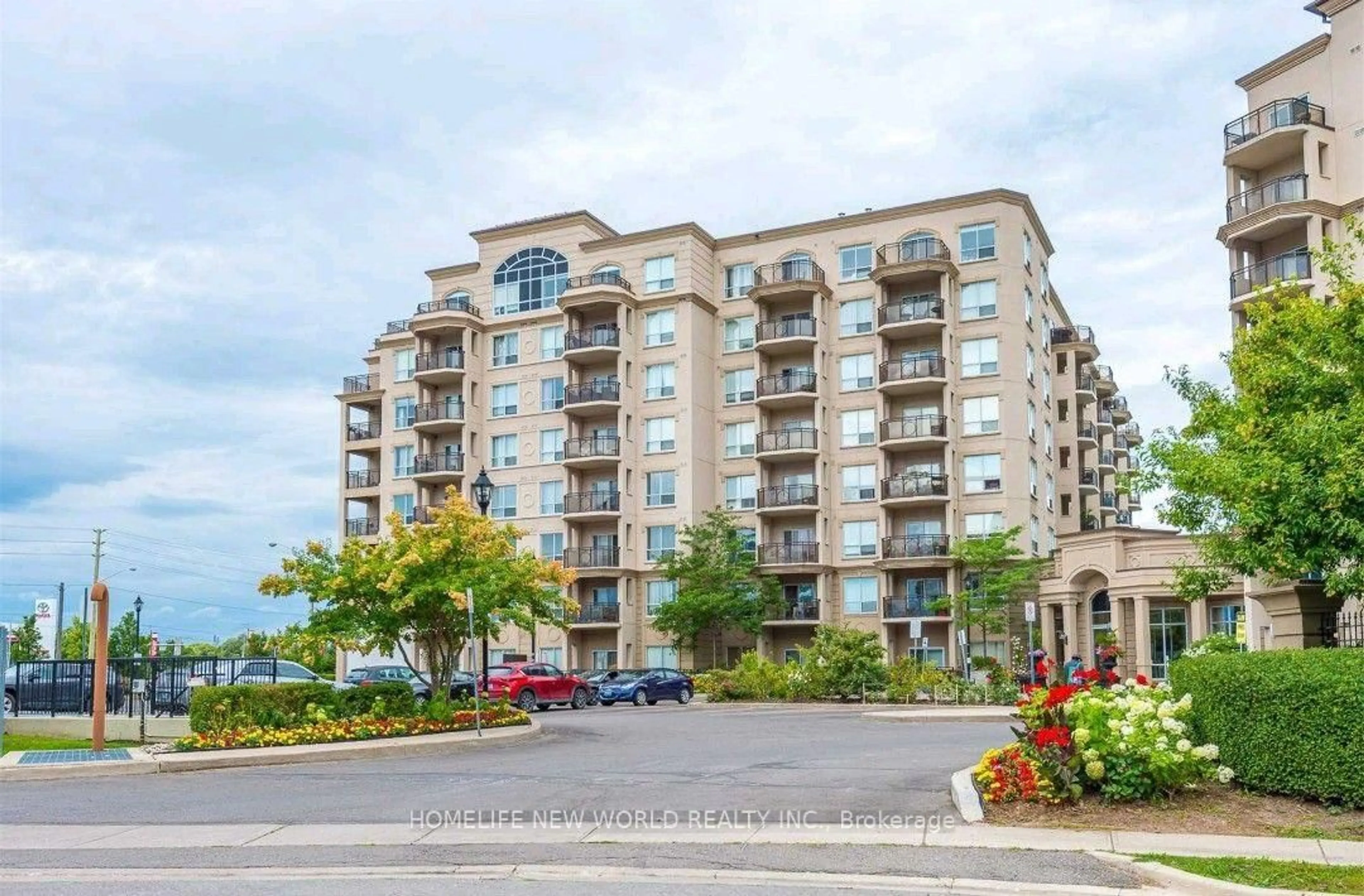Unknown for 8 Maison Parc Crt #601, Vaughan Ontario L4J 9K5