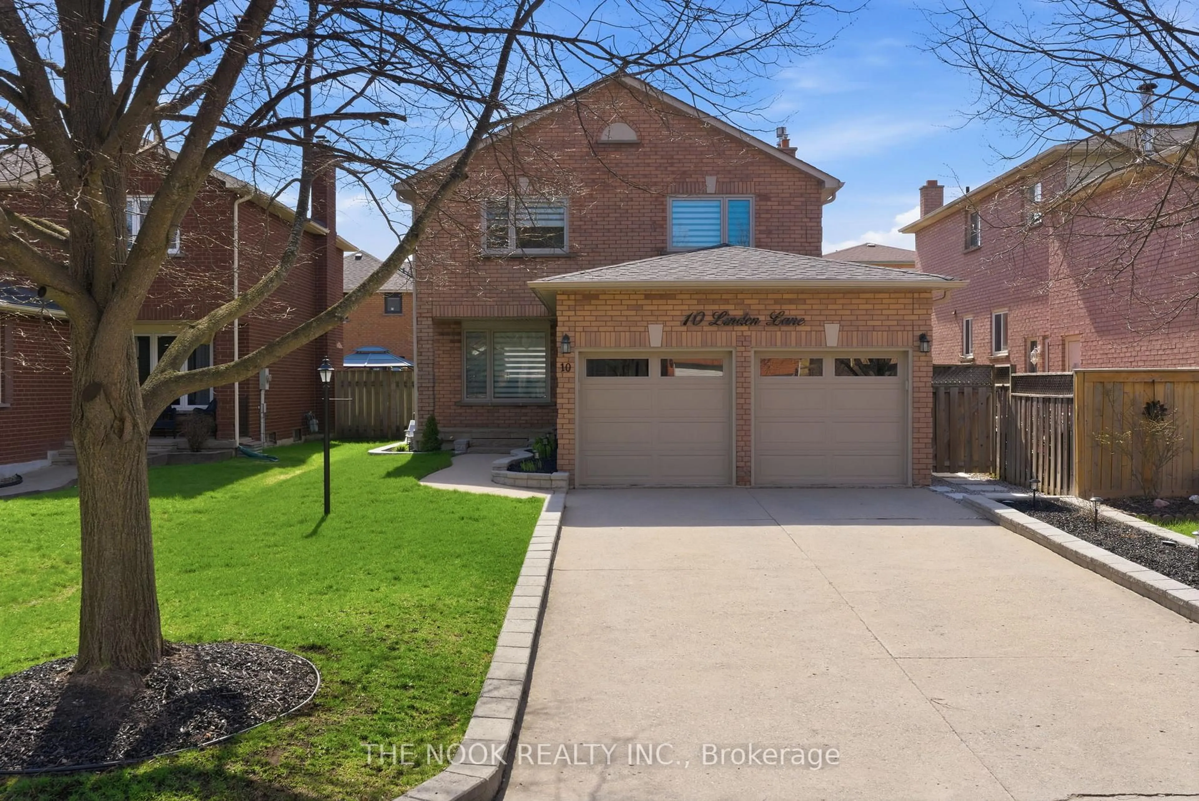 Home with brick exterior material, street for 10 Linden Lane, Whitchurch-Stouffville Ontario L4A 5S1