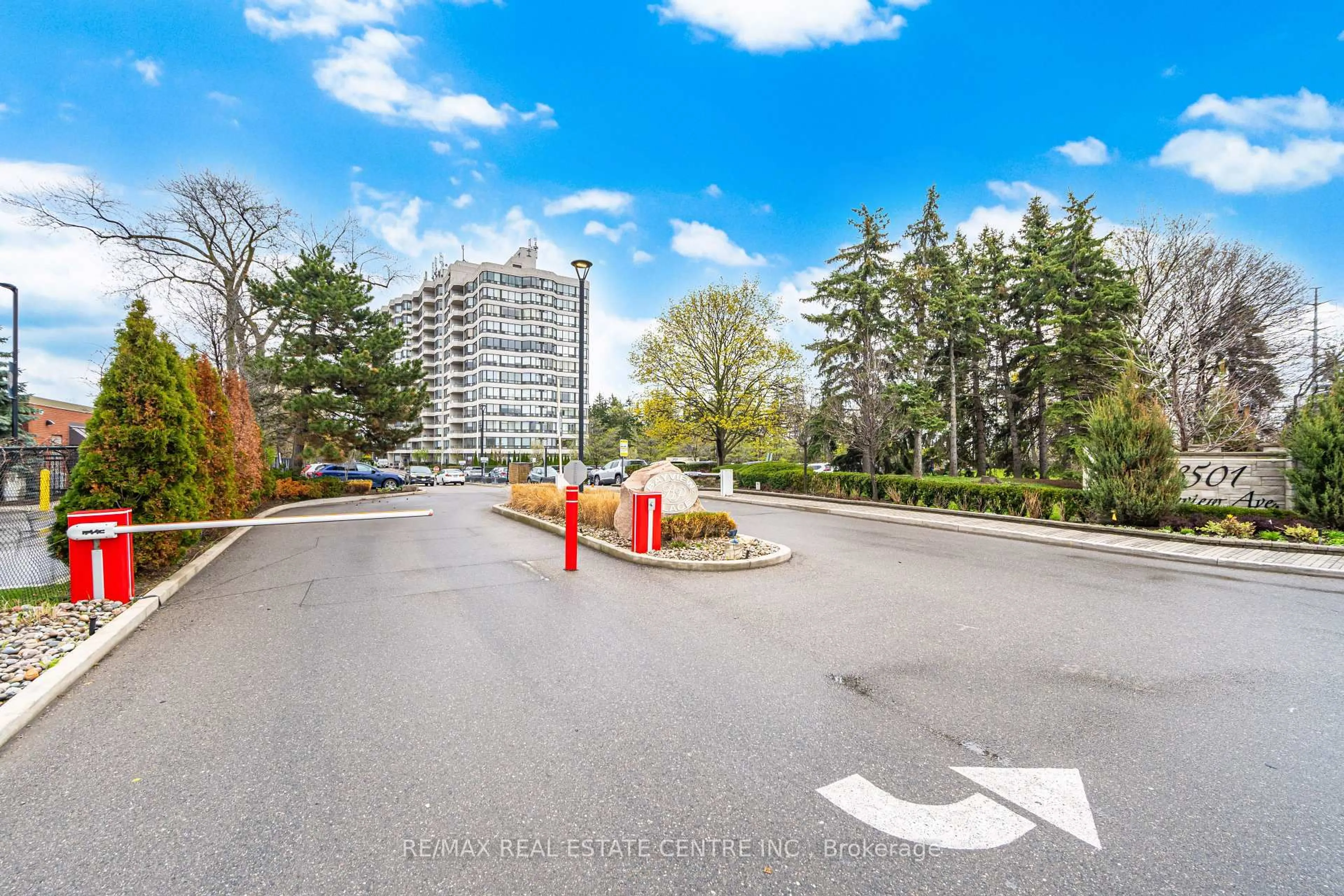 Unknown for 8501 Bayview Ave #1414, Richmond Hill Ontario L4B 3J7