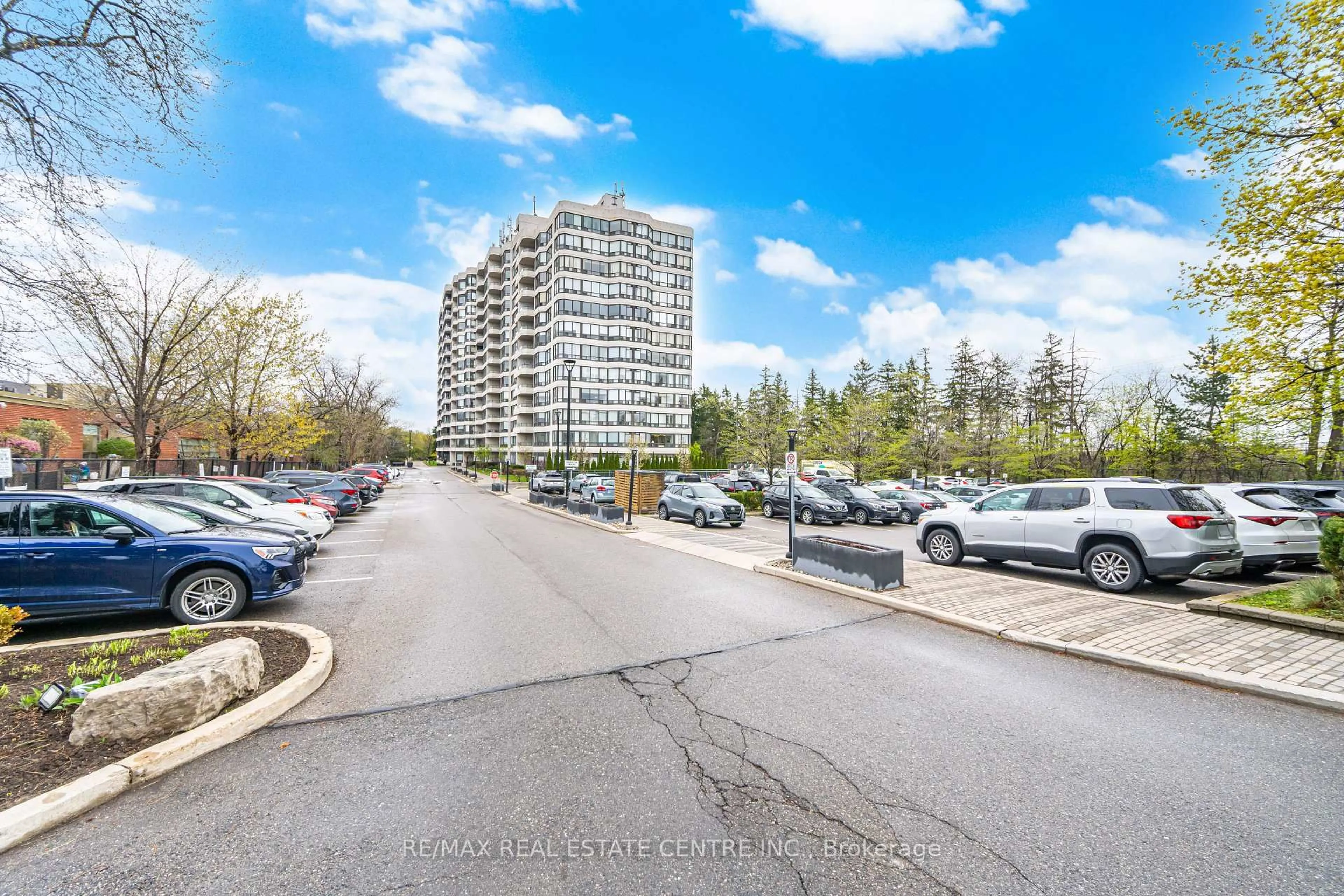 Unknown for 8501 Bayview Ave #1414, Richmond Hill Ontario L4B 3J7