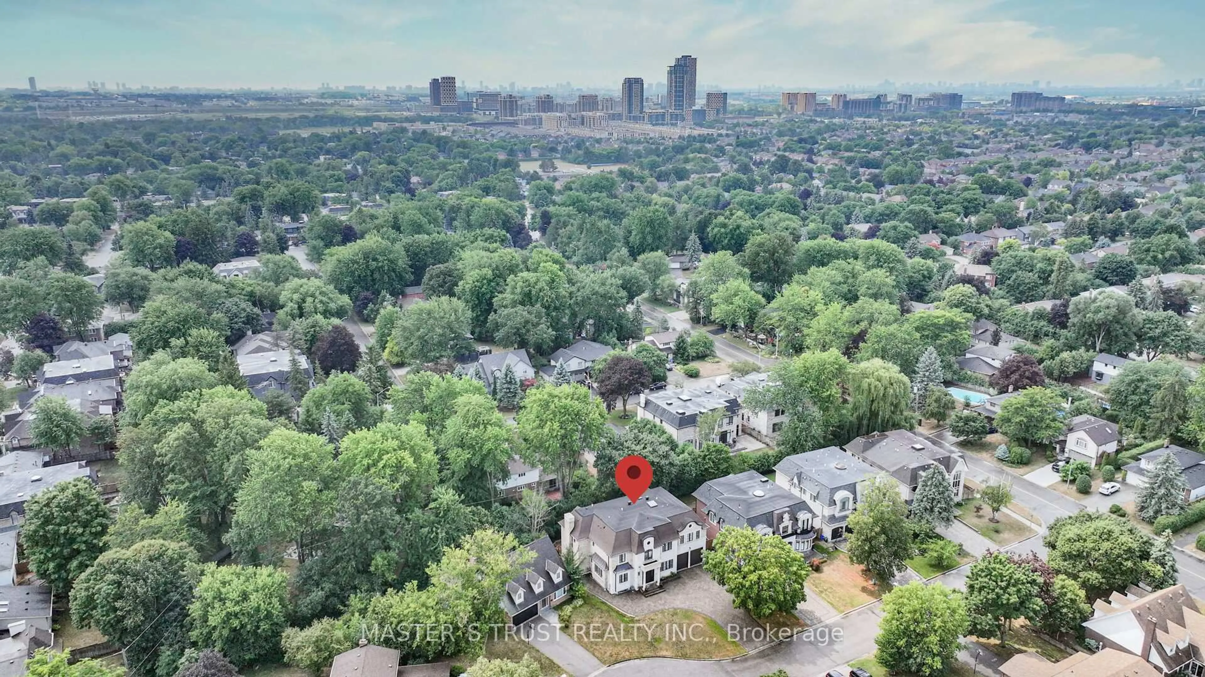 A pic from outside/outdoor area/front of a property/back of a property/a pic from drone, city buildings view from balcony for 7 Trumpour Crt, Markham Ontario L3R 2L4