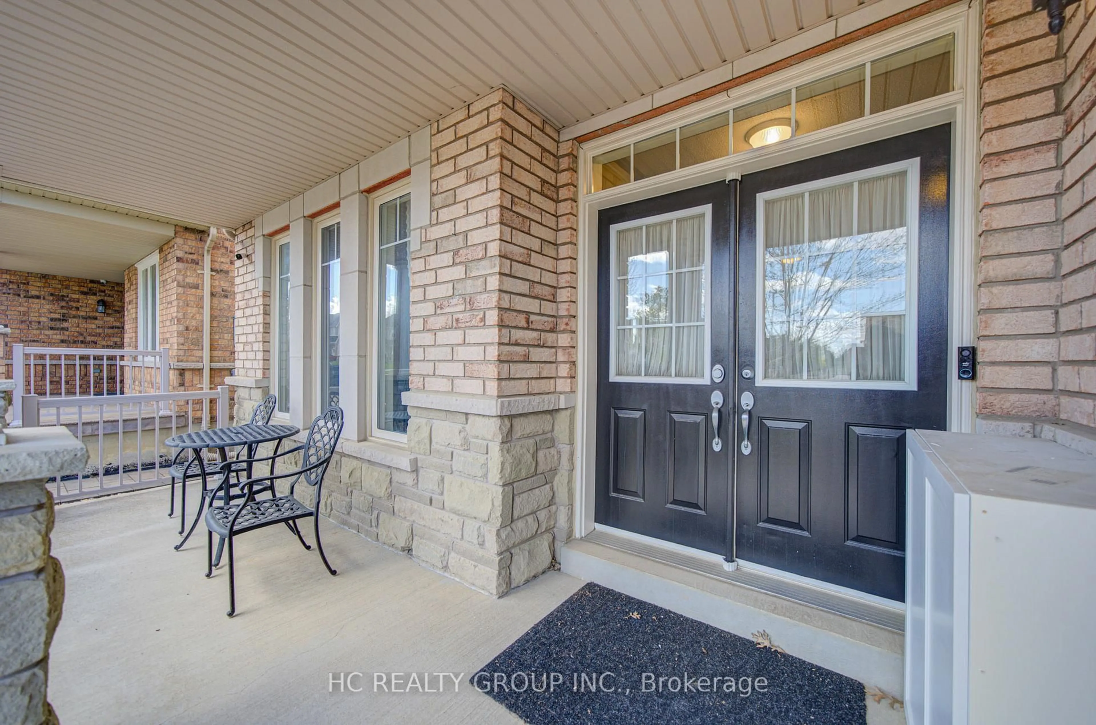 Indoor entryway for 60 Brockdale St, Richmond Hill Ontario L4E 4W2