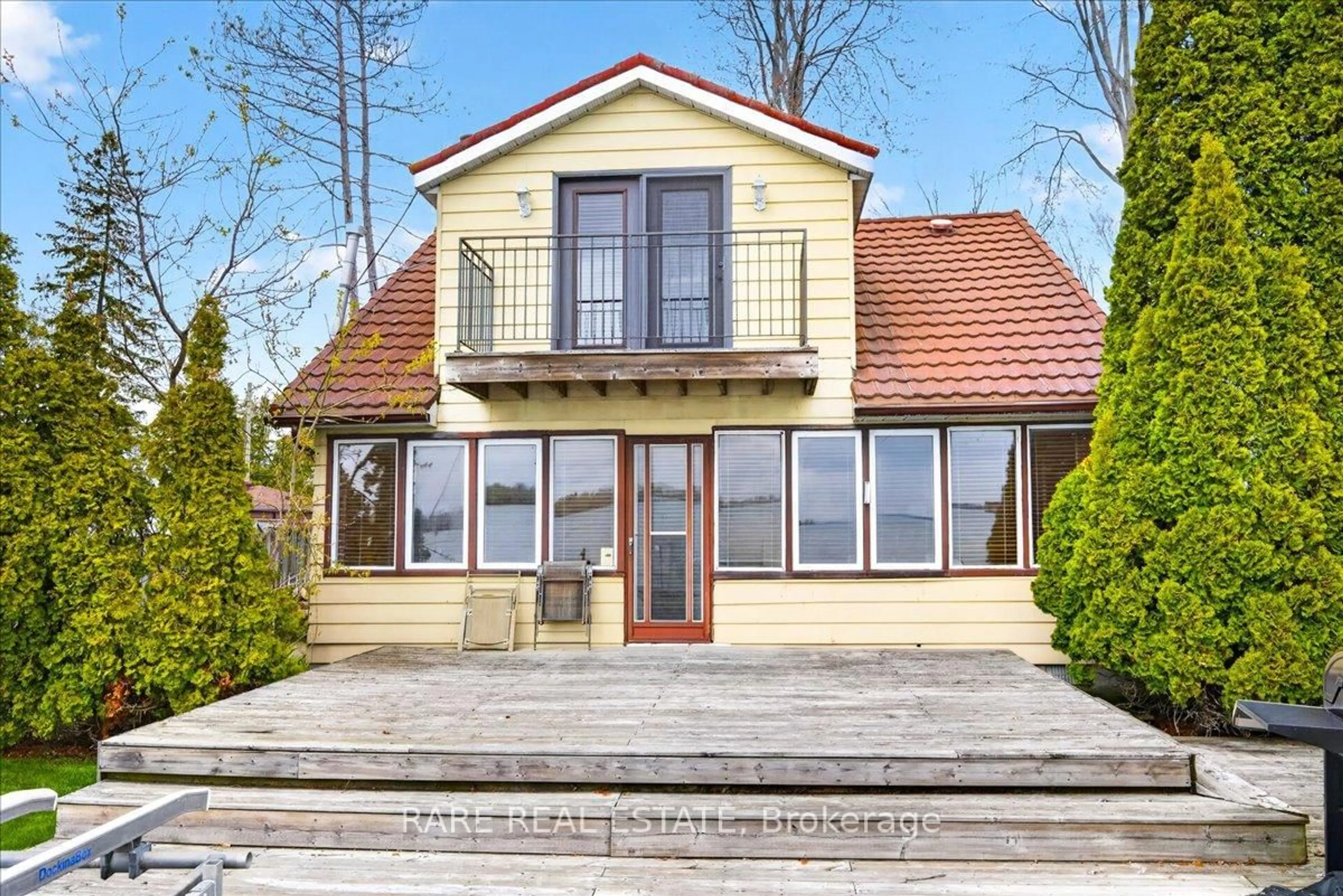 Home with vinyl exterior material, street for 2350 Bonsecour Ave, Innisfil Ontario L9S 3X3