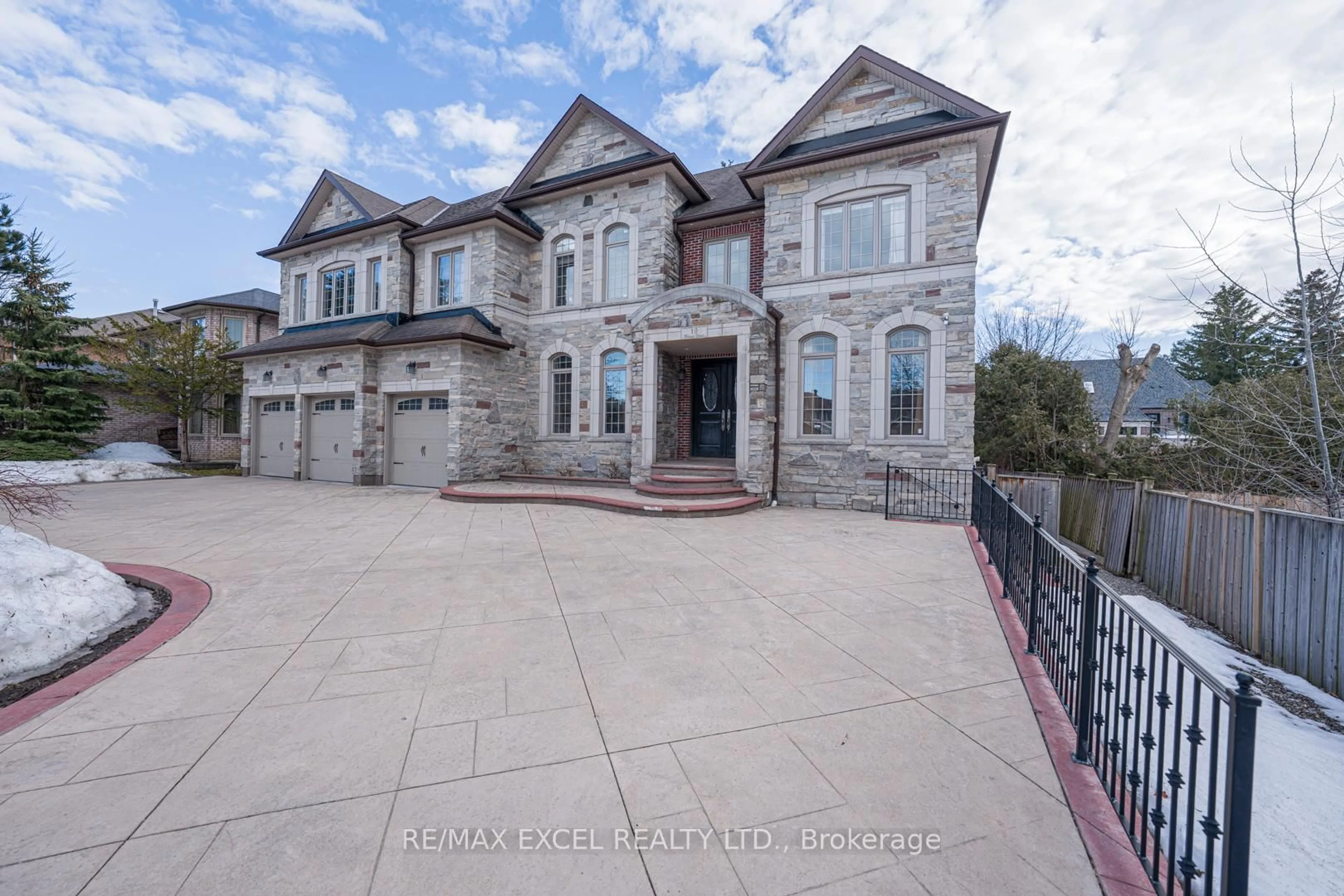 Unknown for 19 Addison St, Richmond Hill Ontario L4C 9N1