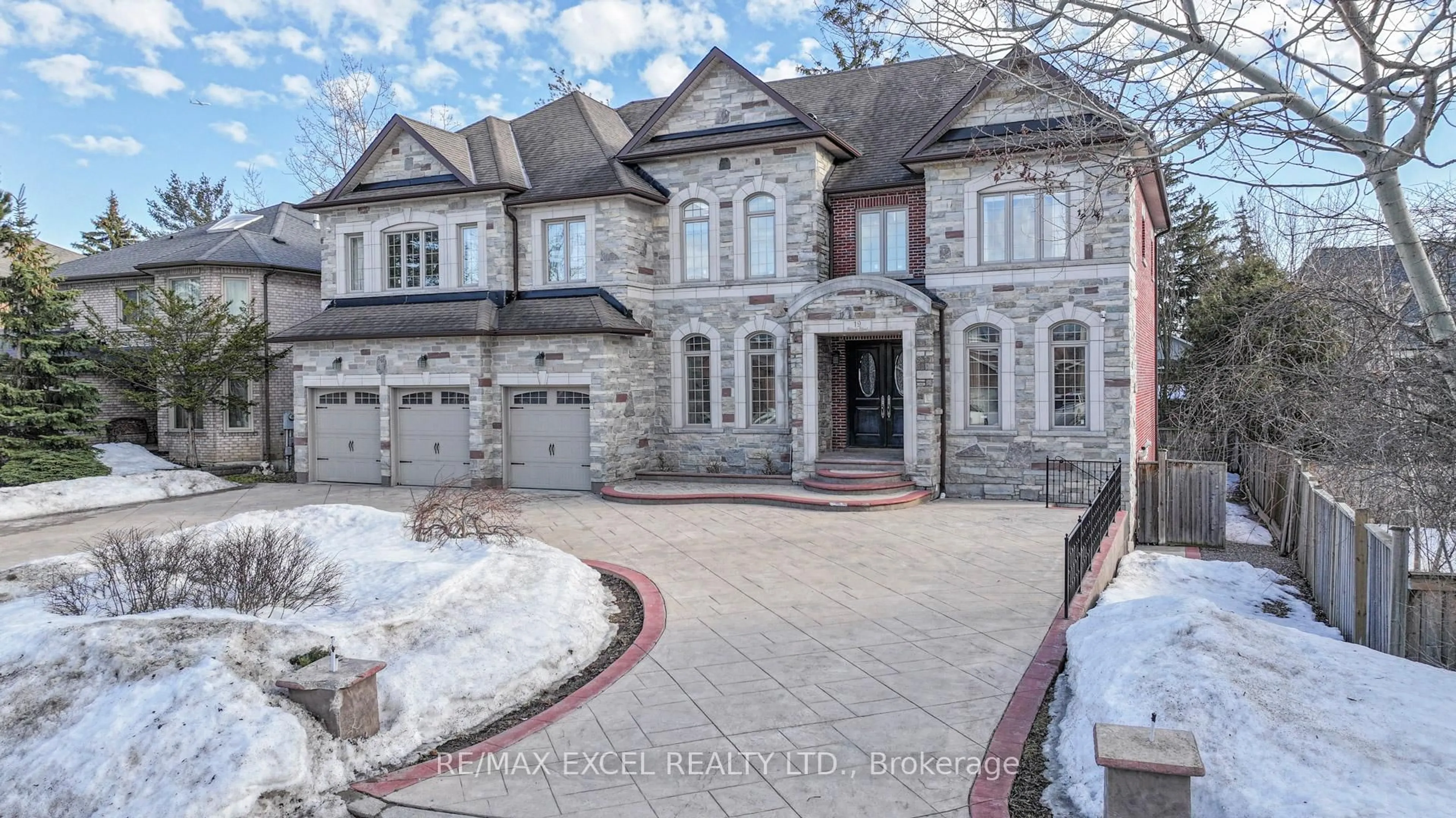Home with brick exterior material, street for 19 Addison St, Richmond Hill Ontario L4C 9N1