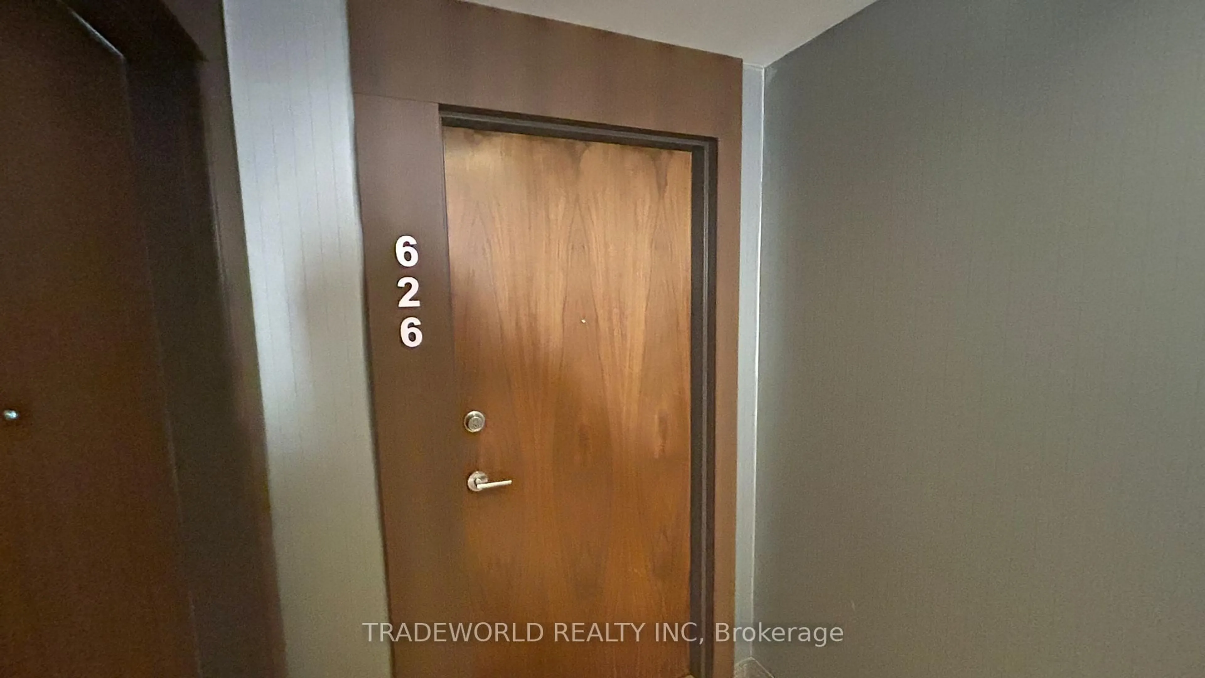 Indoor entryway for 8323 Kennedy Rd #626, Markham Ontario L3R 5W7