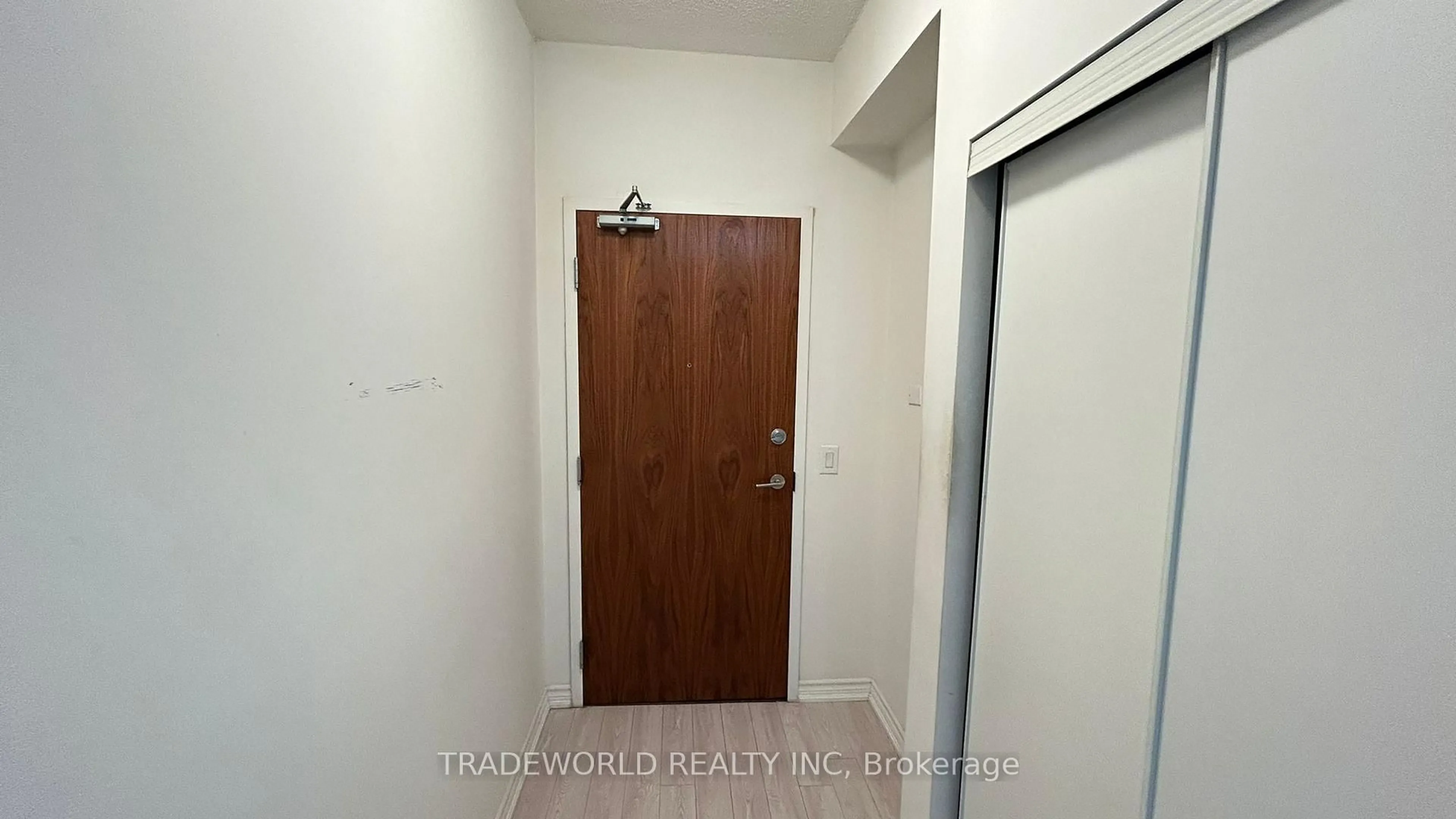 Unknown for 8323 Kennedy Rd #626, Markham Ontario L3R 5W7