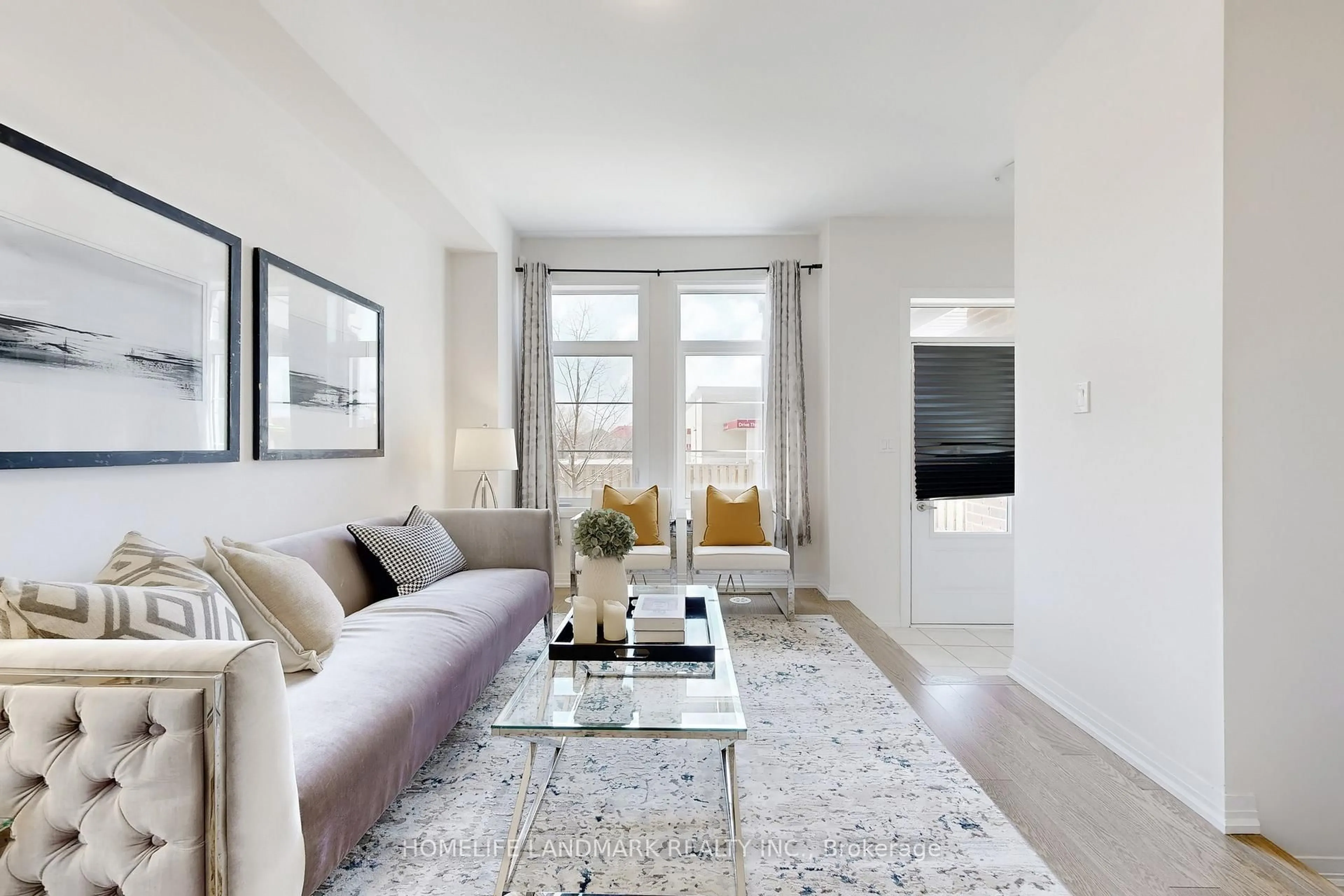 Living room with furniture, unknown for 34 Stoeber Lane, Markham Ontario L6B 1R2
