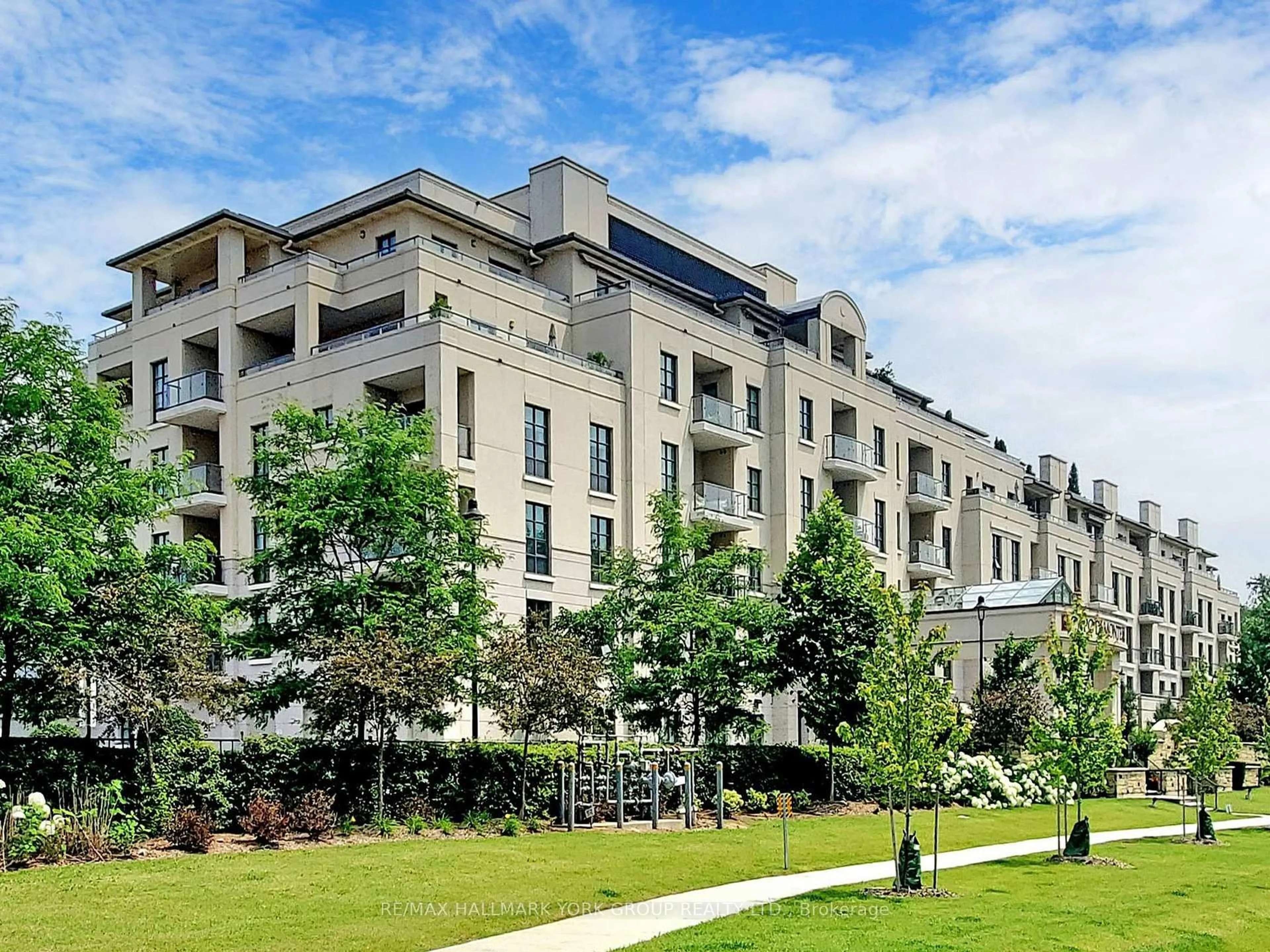 Unknown for 9909 Pine Valley Dr #411, Vaughan Ontario L4H 4M1