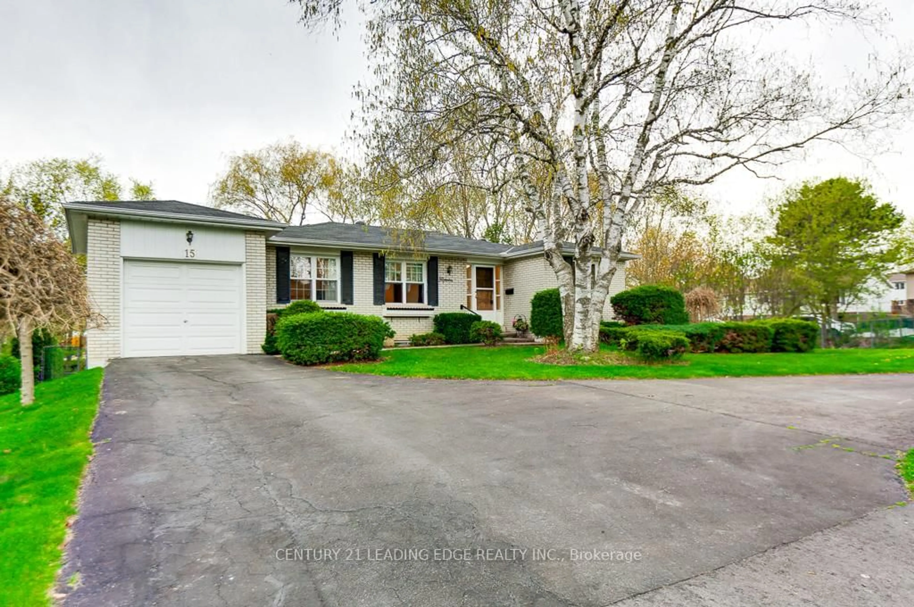 Unknown for 15 Bakerdale Rd, Markham Ontario L3P 1J3
