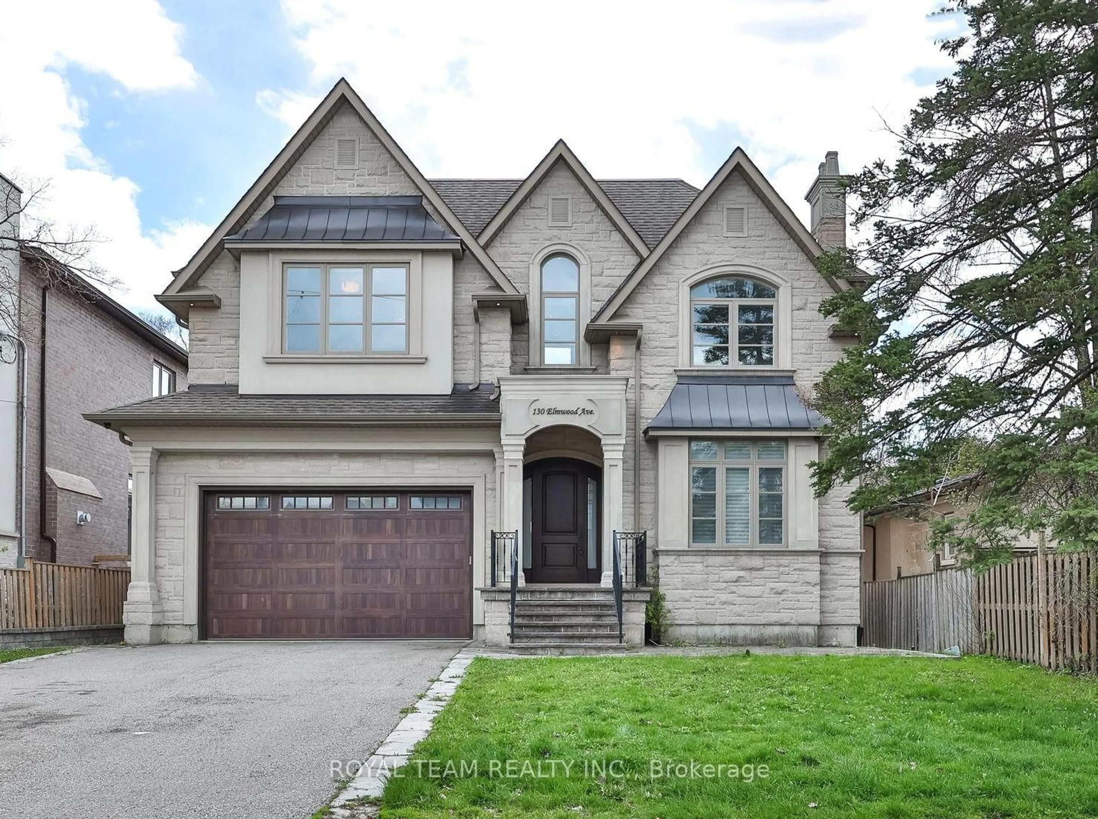 Home with brick exterior material, street for 130 Elmwood Ave, Richmond Hill Ontario L4C 1K9