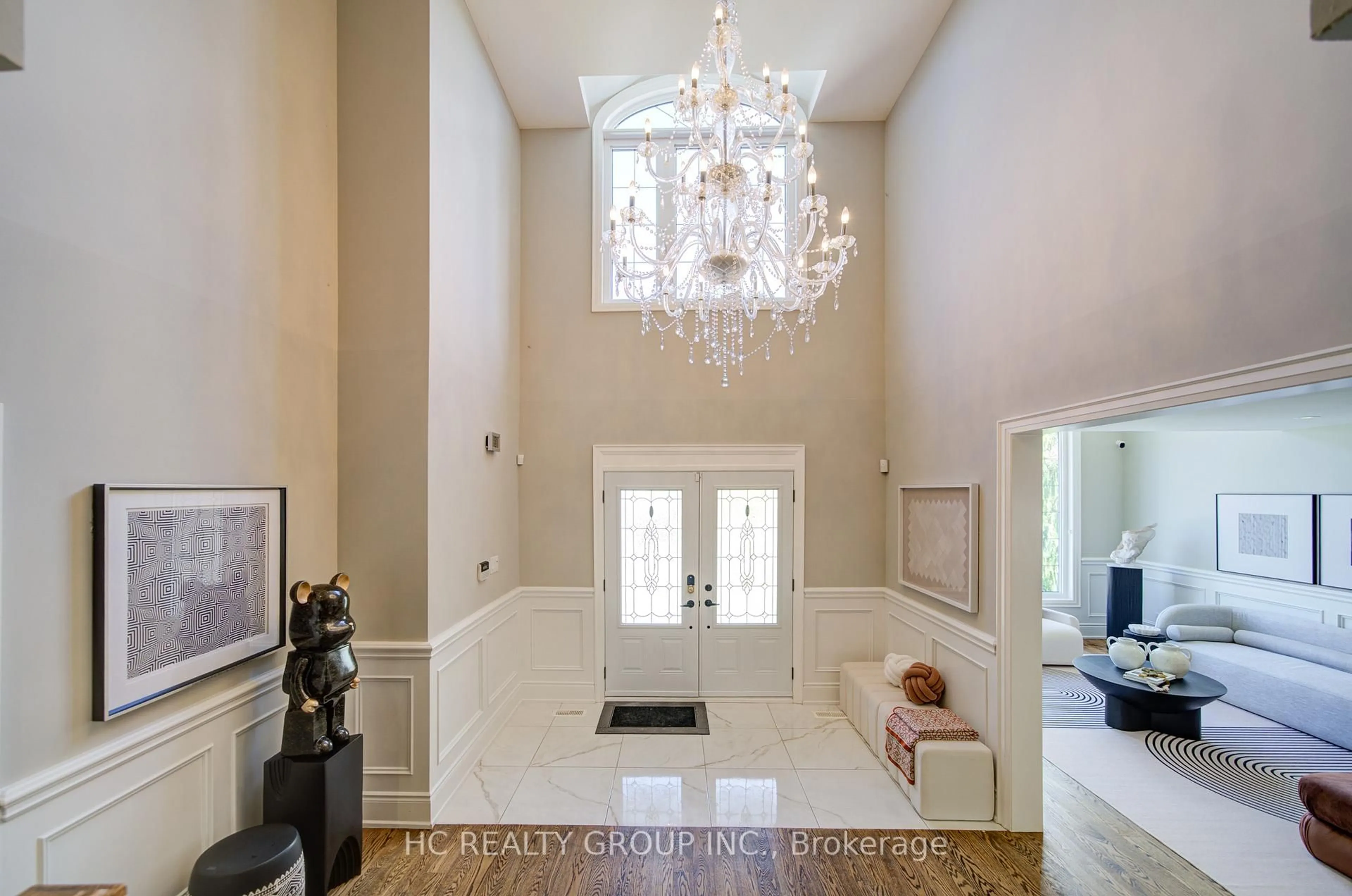 Indoor foyer for 461 Worth Blvd, Vaughan Ontario L4J 8B1