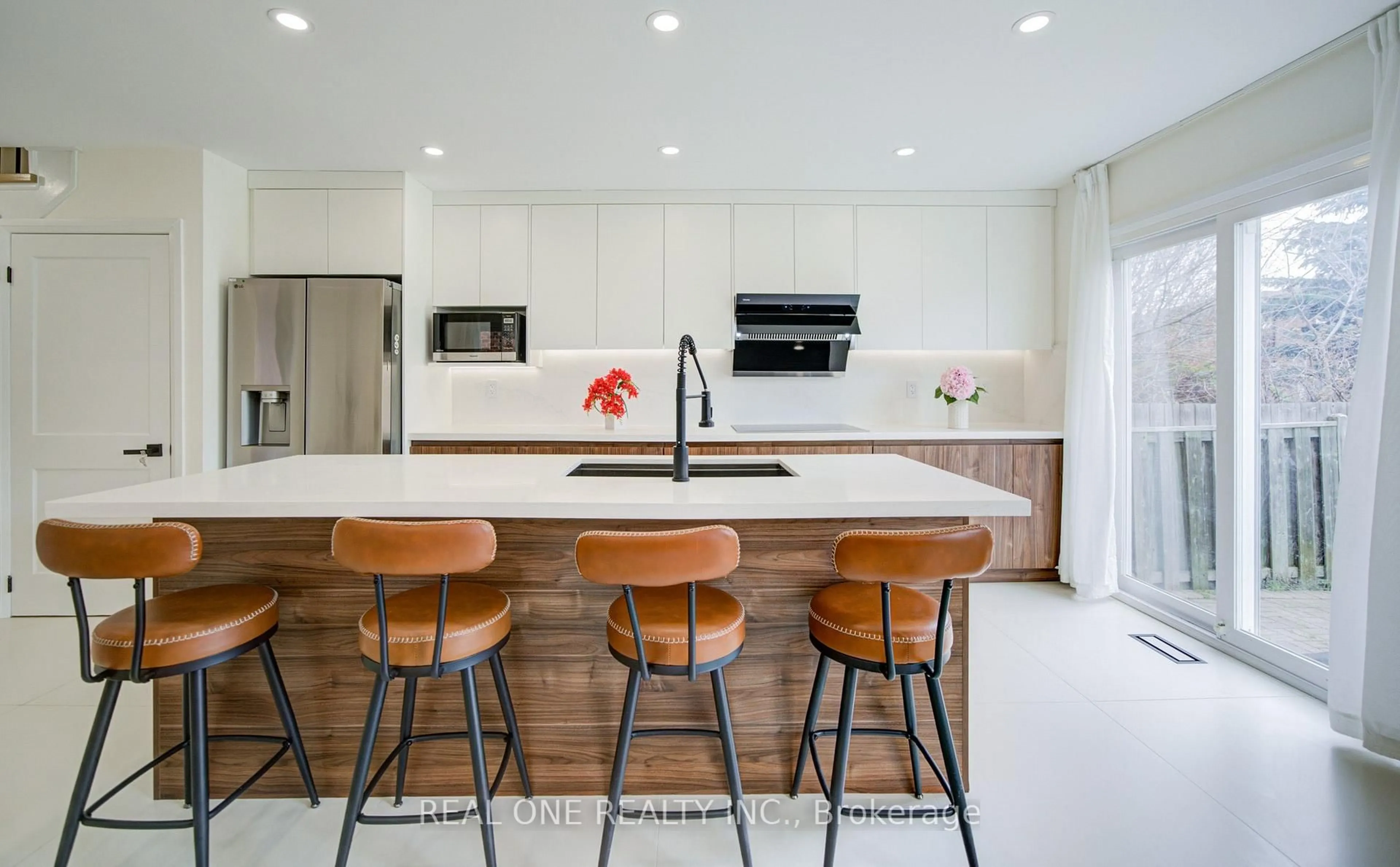 Contemporary kitchen, ceramic/tile floor for 100 Kenley Cres, Markham Ontario L3R 6X6