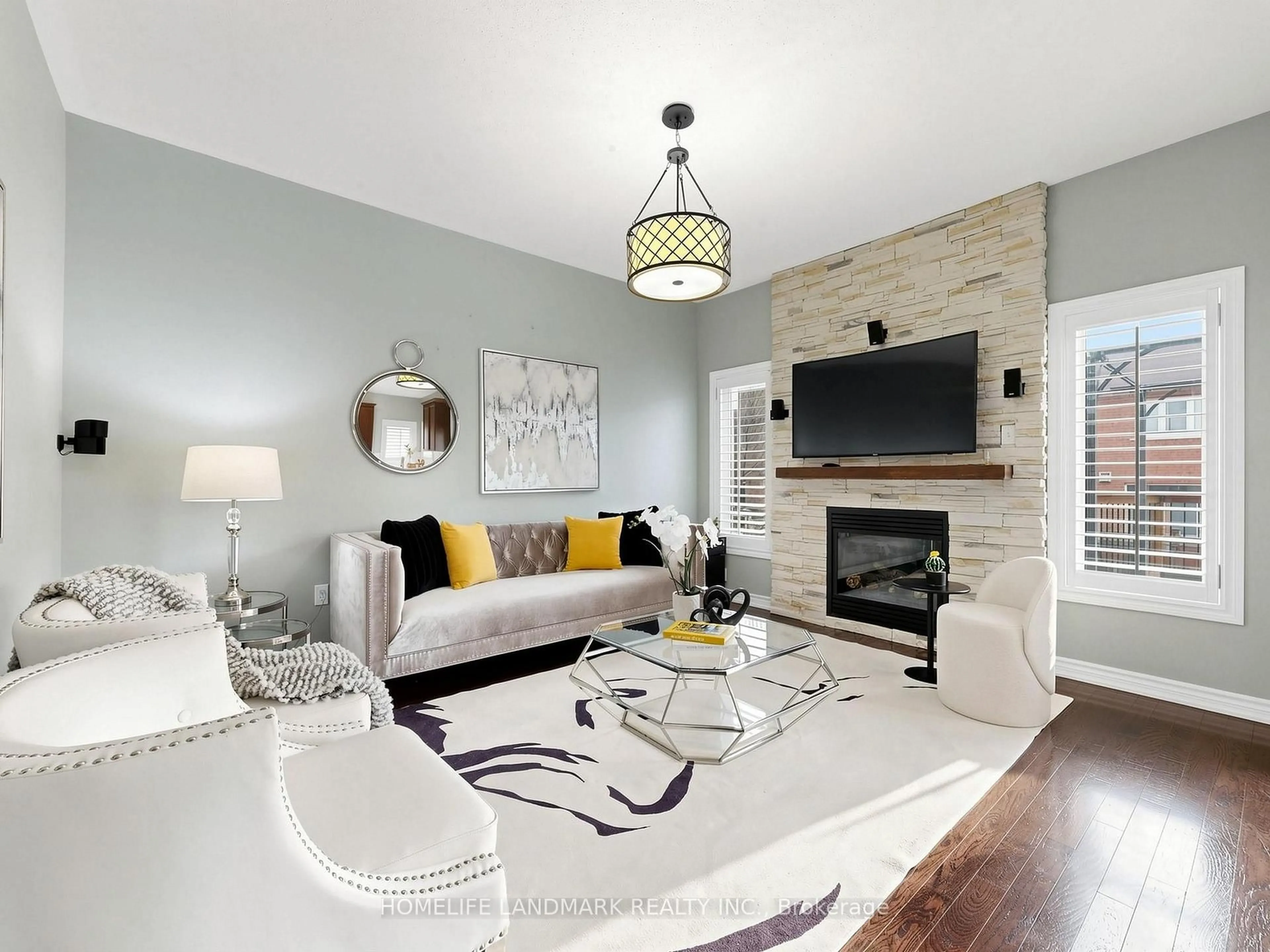 Living room with furniture, unknown for 84 Lewis Honey Dr, Aurora Ontario L4G 0J3