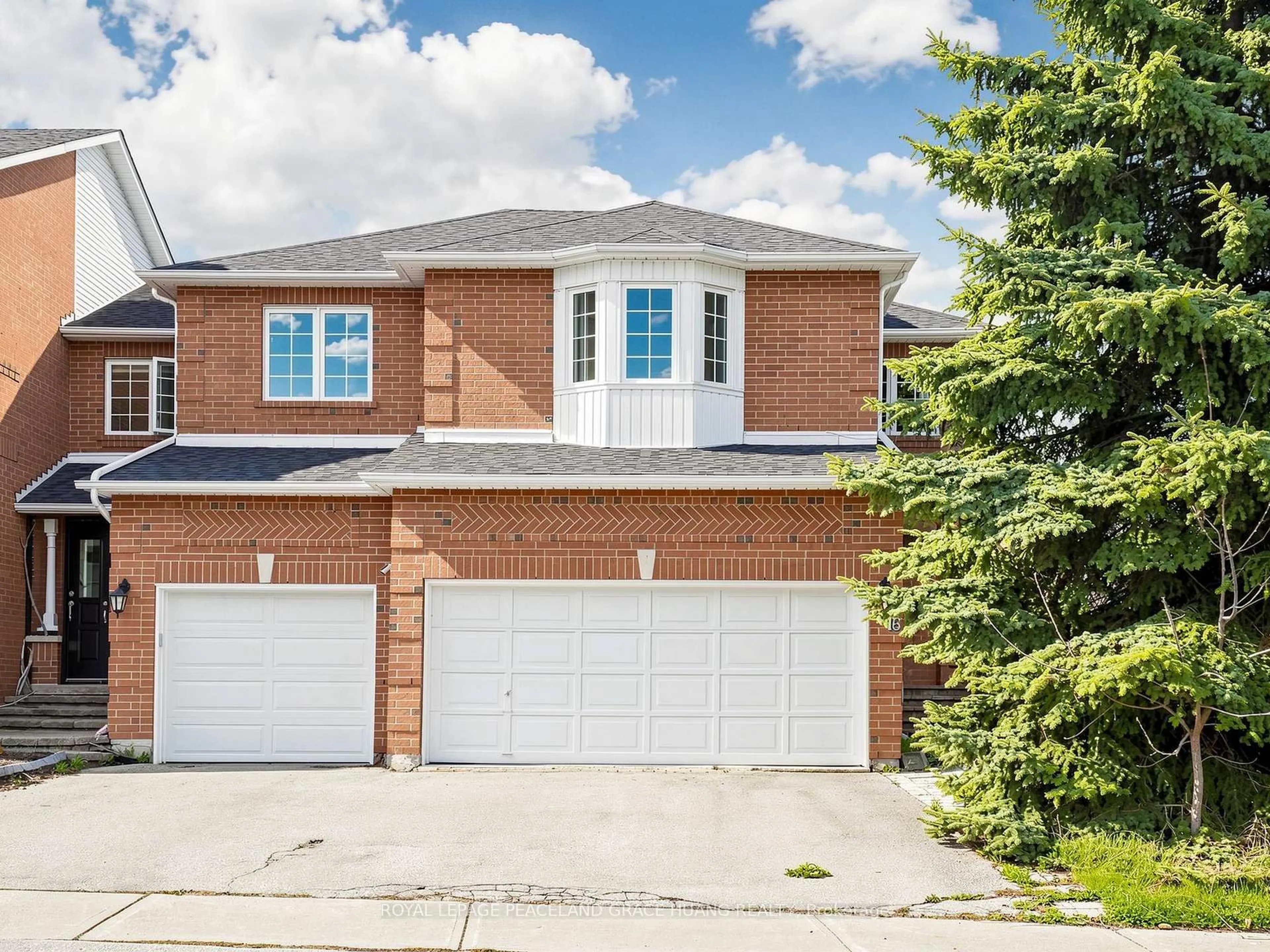 Home with brick exterior material, street for 16 Nottingham Dr, Richmond Hill Ontario L4S 1Z6