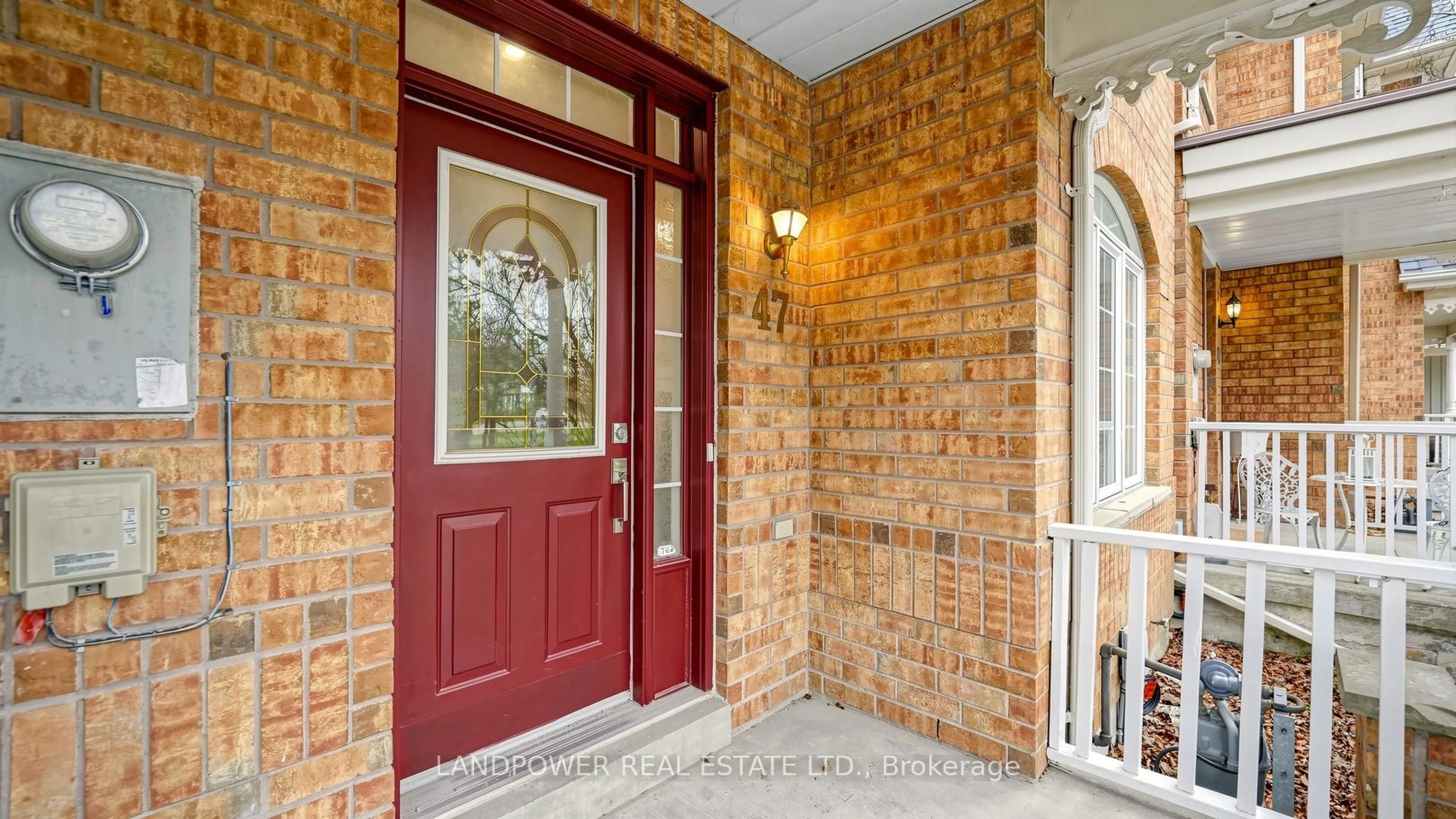 Indoor entryway for 47 Queens Plate Dr, Markham Ontario L6C 2A9