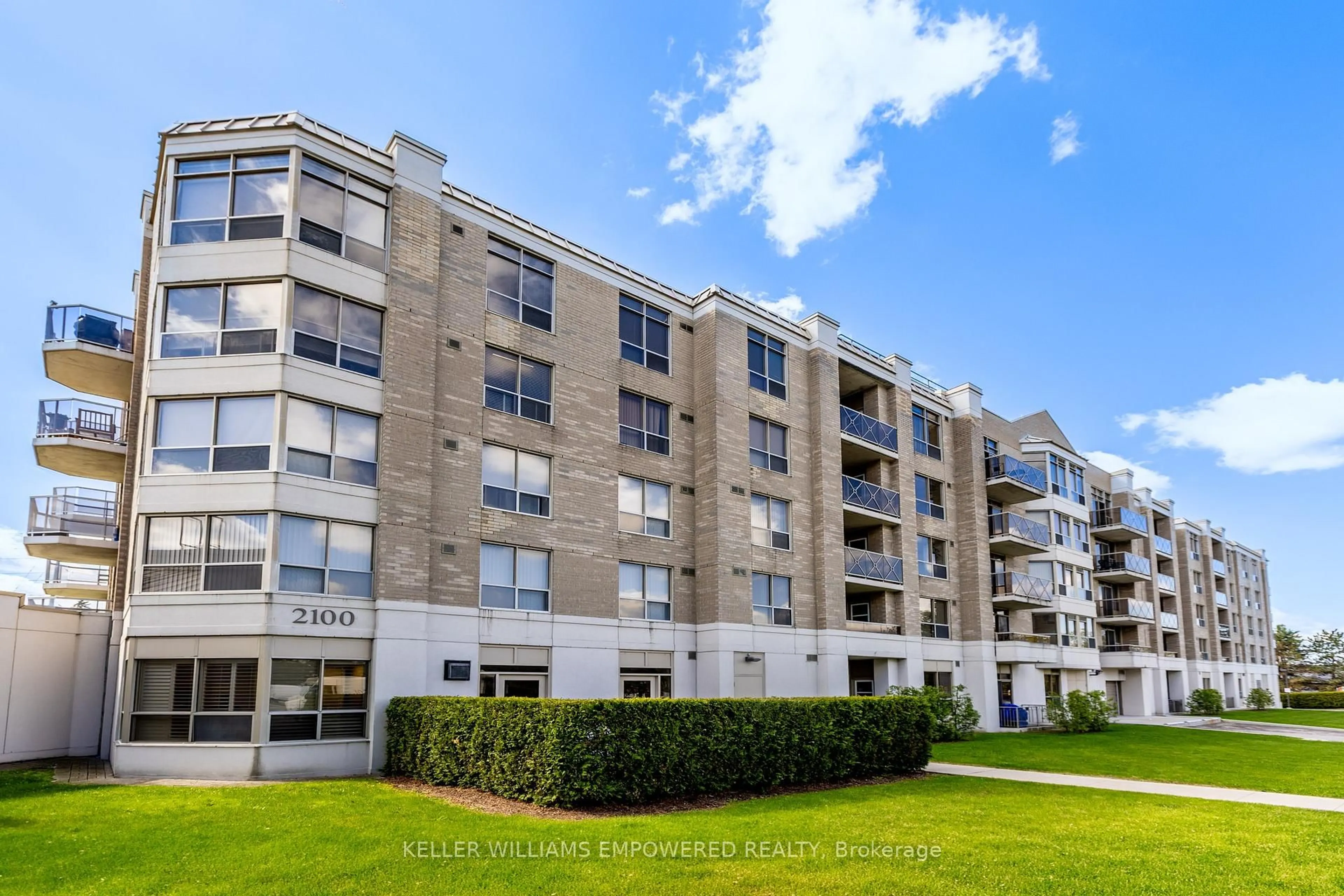 A pic from outside/outdoor area/front of a property/back of a property/a pic from drone, building for 2100 John St #201, Markham Ontario L3T 7S6