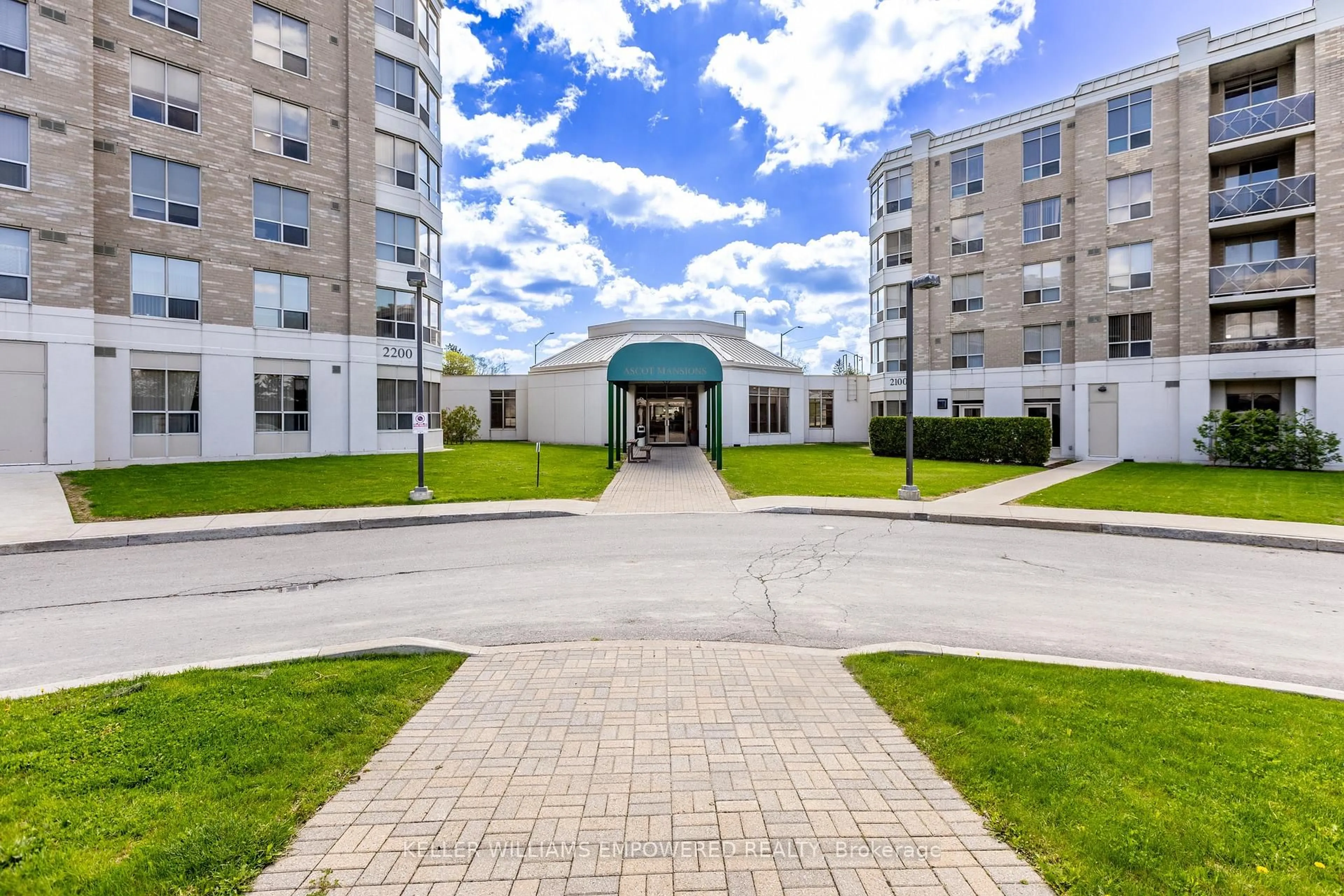 Unknown for 2100 John St #201, Markham Ontario L3T 7S6