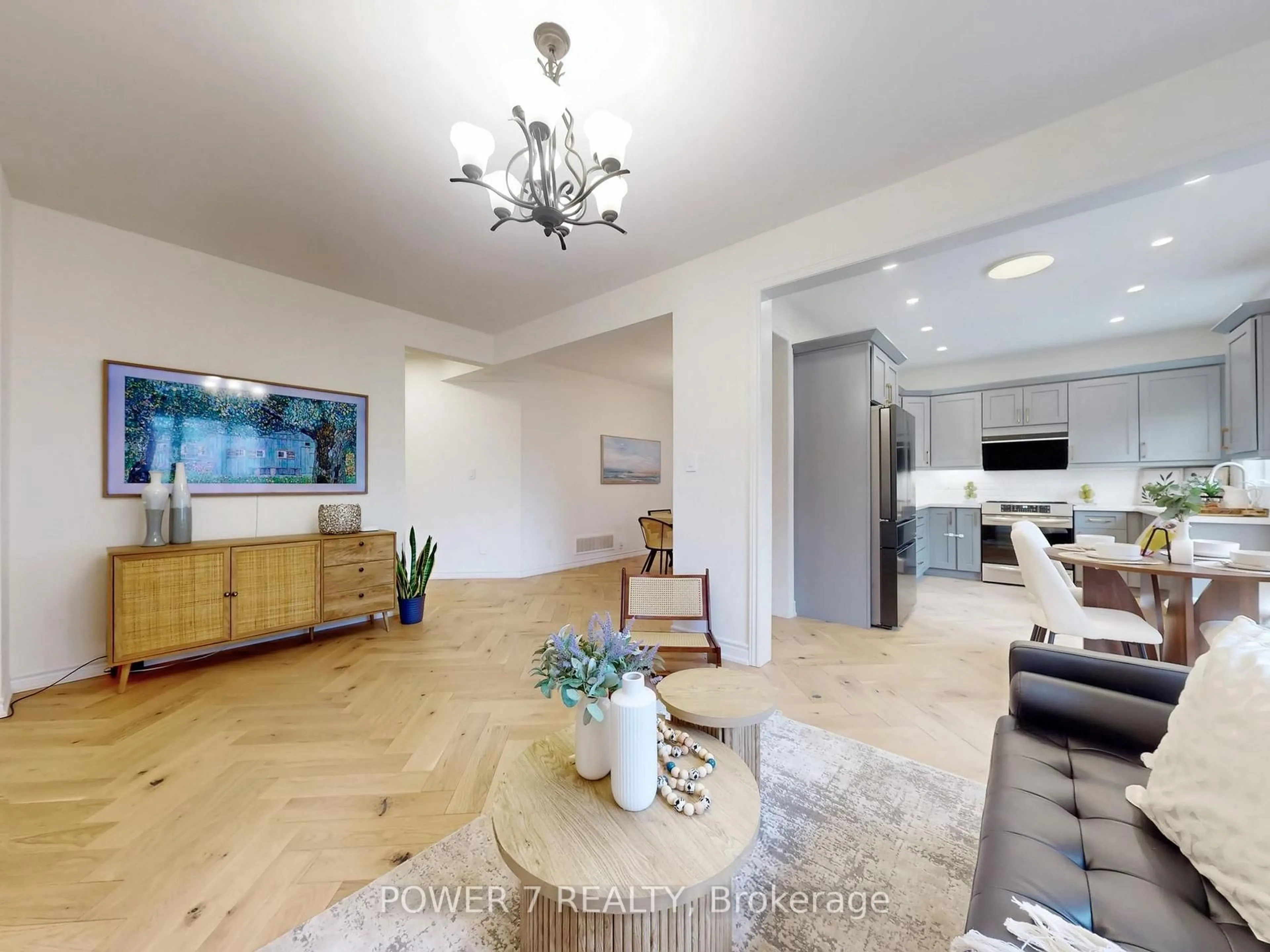 Living room with furniture, unknown for 45 Lost Pond Cres, Whitchurch-Stouffville Ontario L4A 0R4