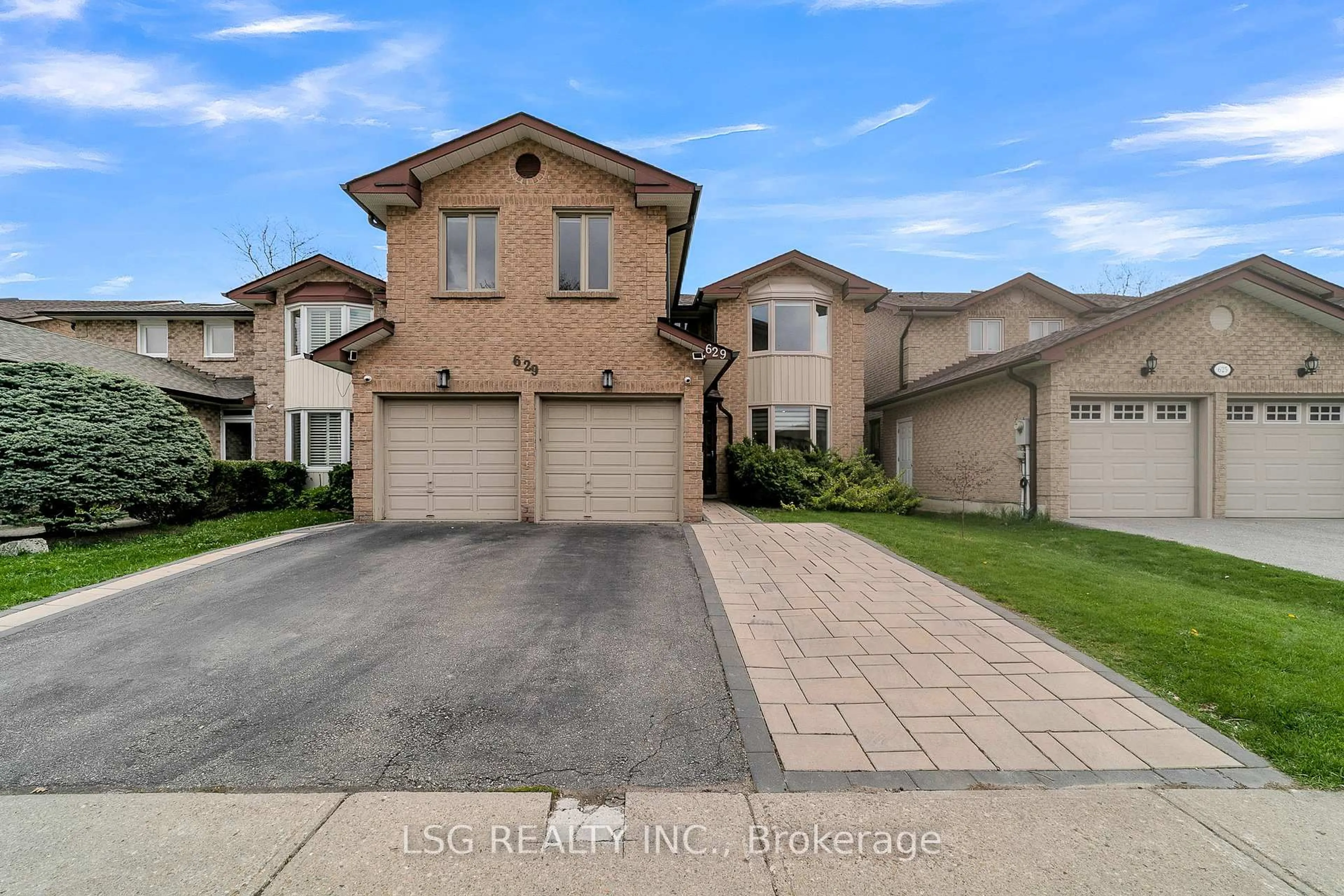 Home with brick exterior material, street for 629 York Hill Blvd, Vaughan Ontario L4J 5L9