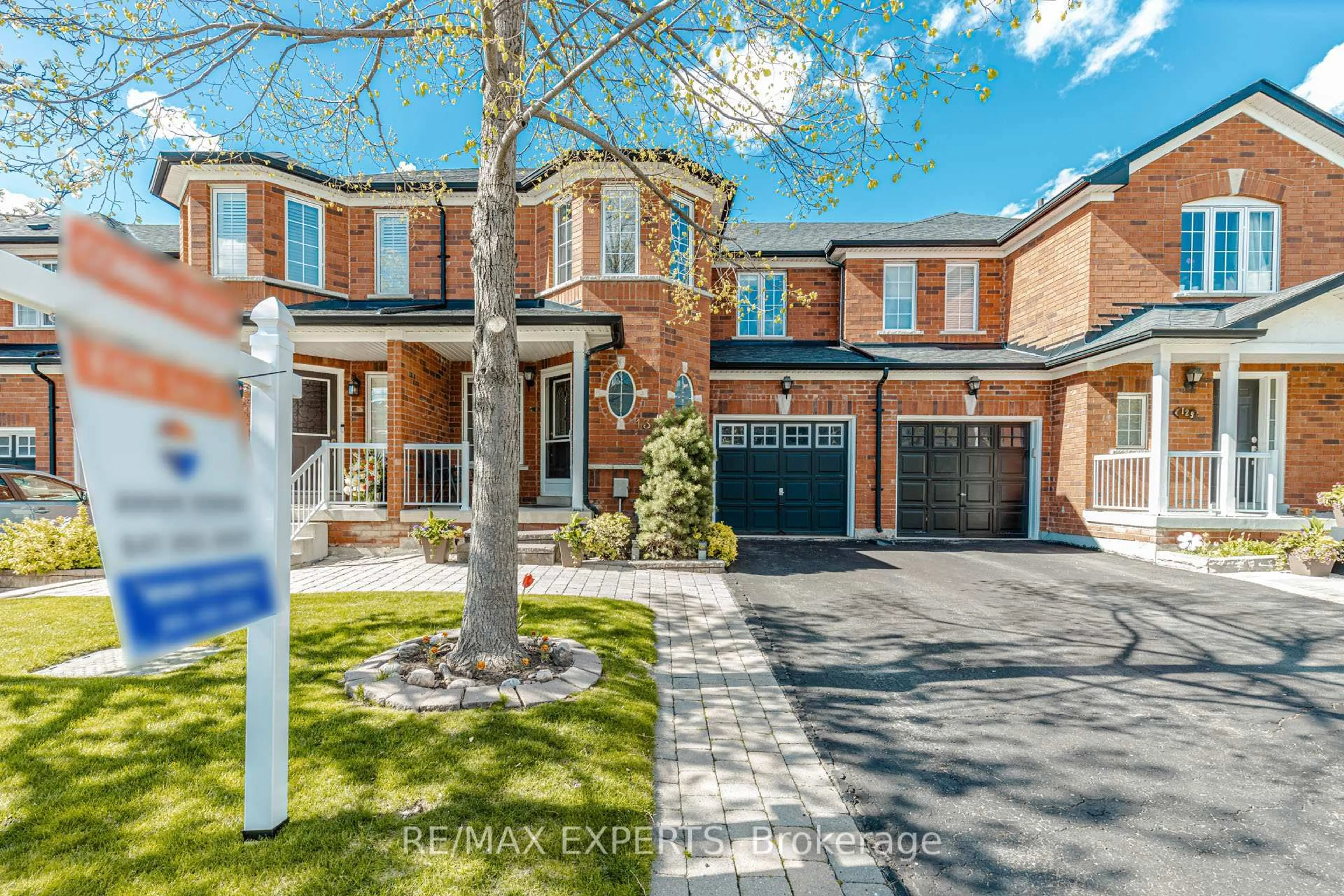 Home with brick exterior material, street for 131 Legnano Cres, Vaughan Ontario L4H 2B6
