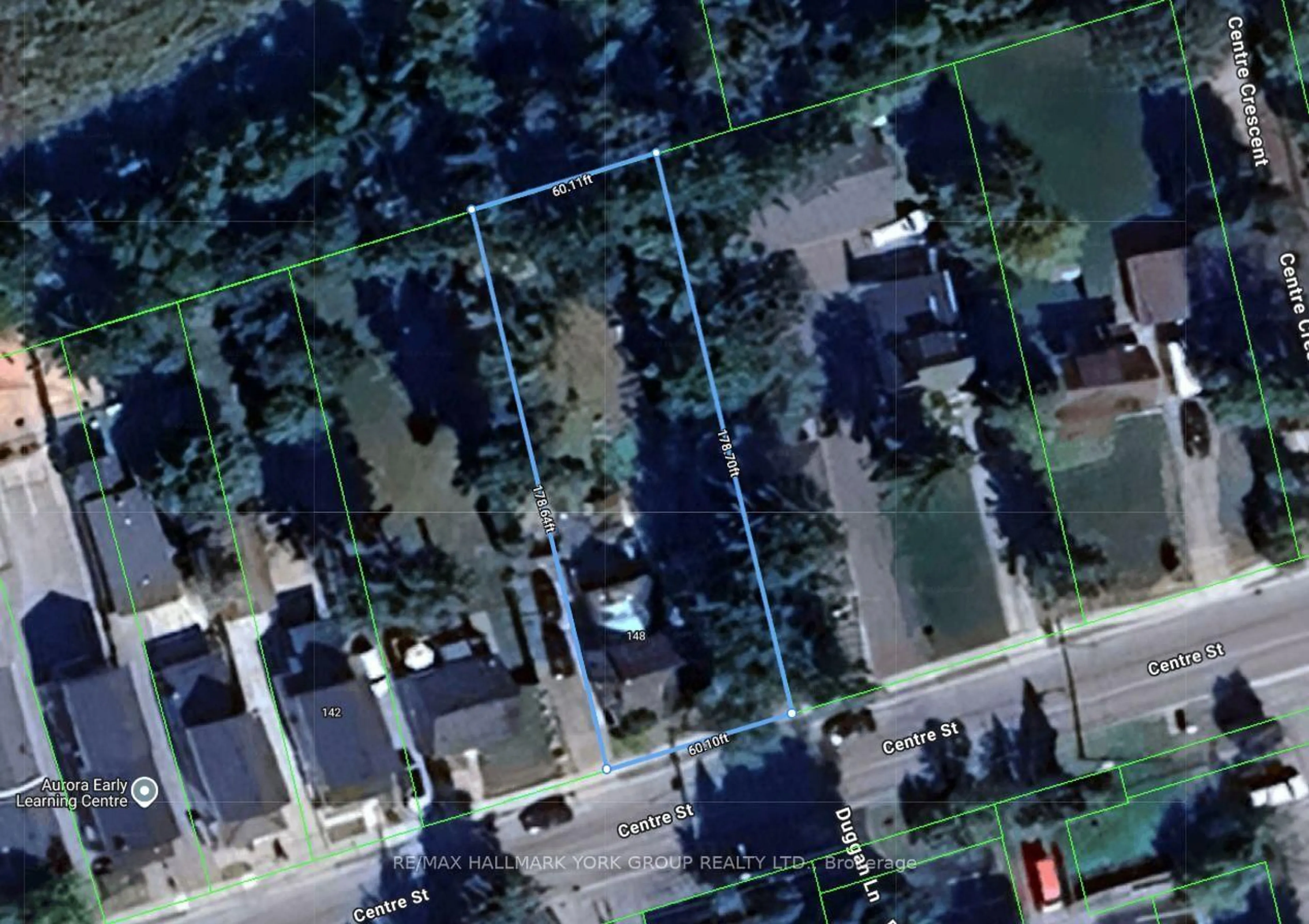 A pic from outside/outdoor area/front of a property/back of a property/a pic from drone, street for 148 Centre St, Aurora Ontario L4G 1K1