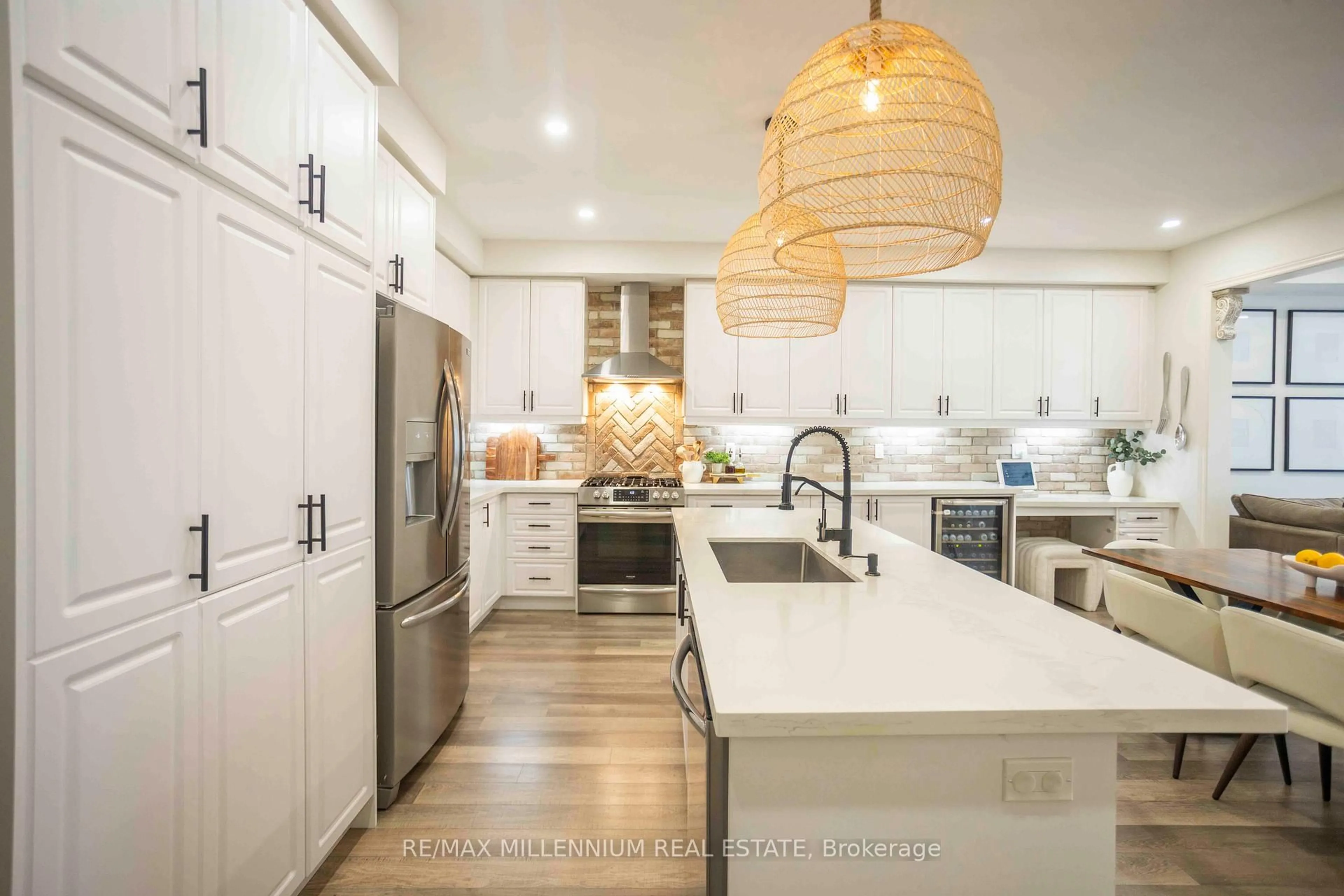 Contemporary kitchen, unknown for 95 Wesmina Ave, Whitchurch-Stouffville Ontario L4A 4W5