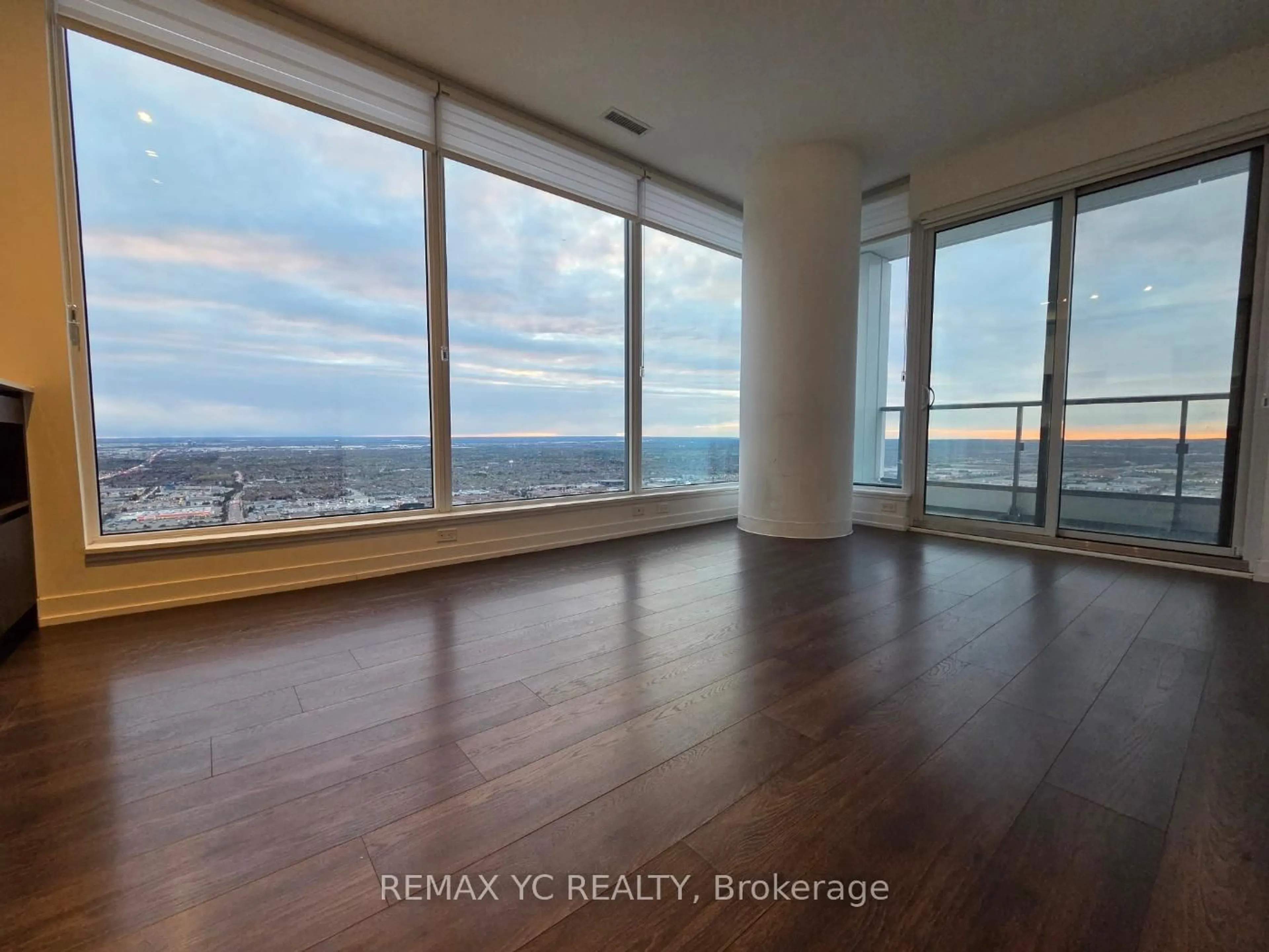 A pic of a room for 5 Buttermill Ave #5810, Vaughan Ontario L4K 0J5
