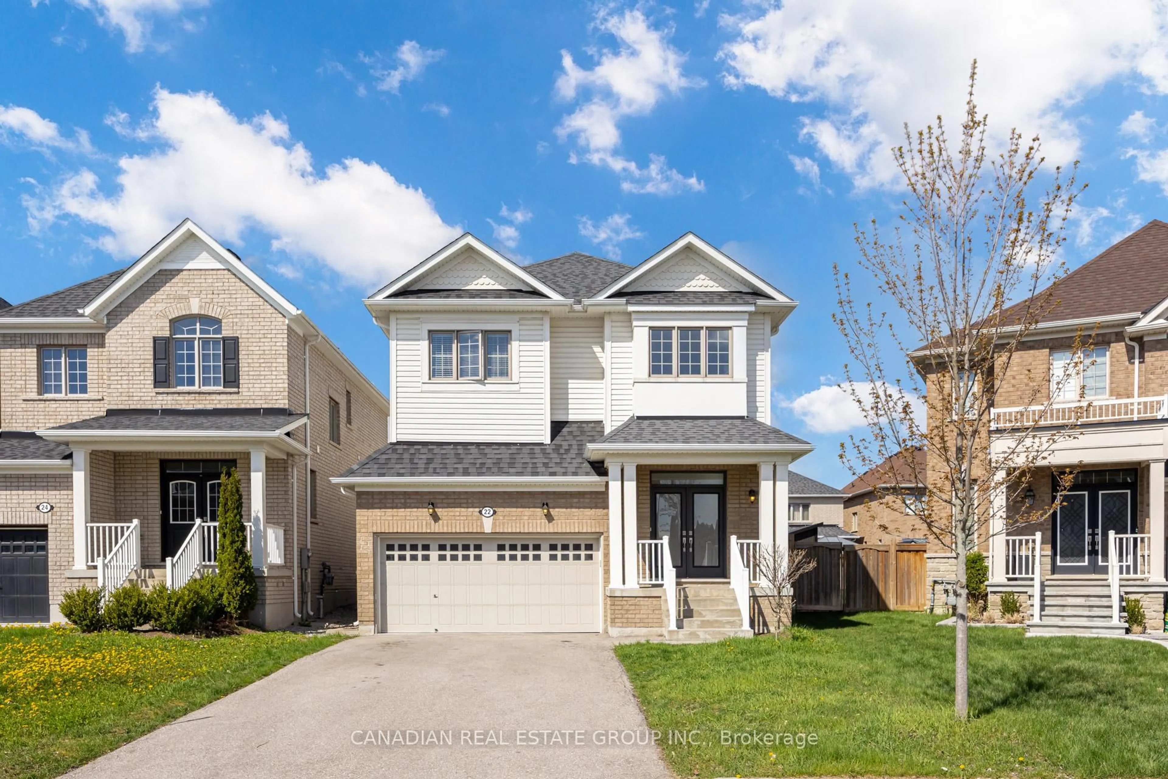 Home with vinyl exterior material, street for 22 Schwalm Cres, New Tecumseth Ontario L0G 1W0