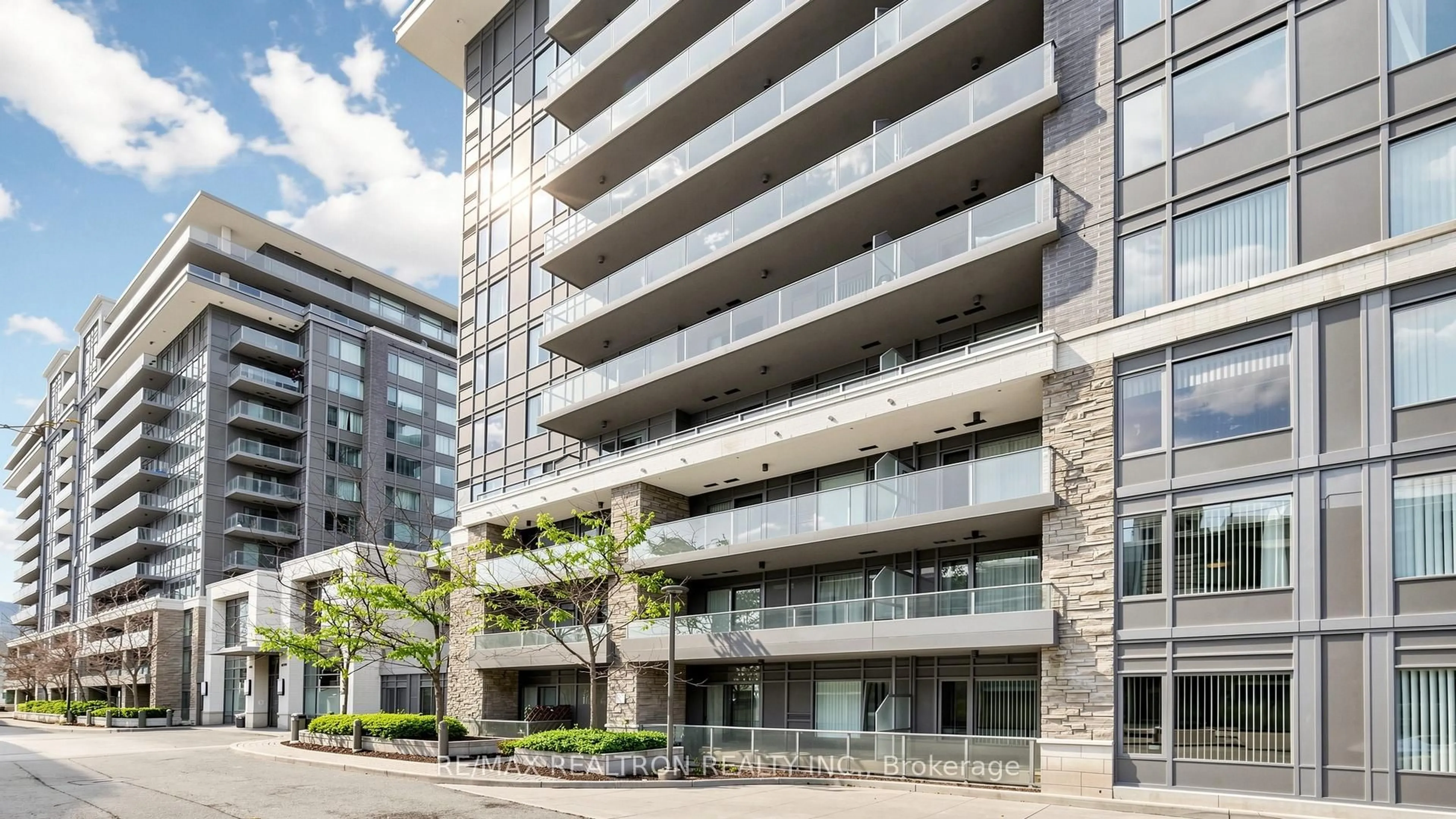 Patio, unknown for 277 South Park Rd #203, Markham Ontario L3T 0B7