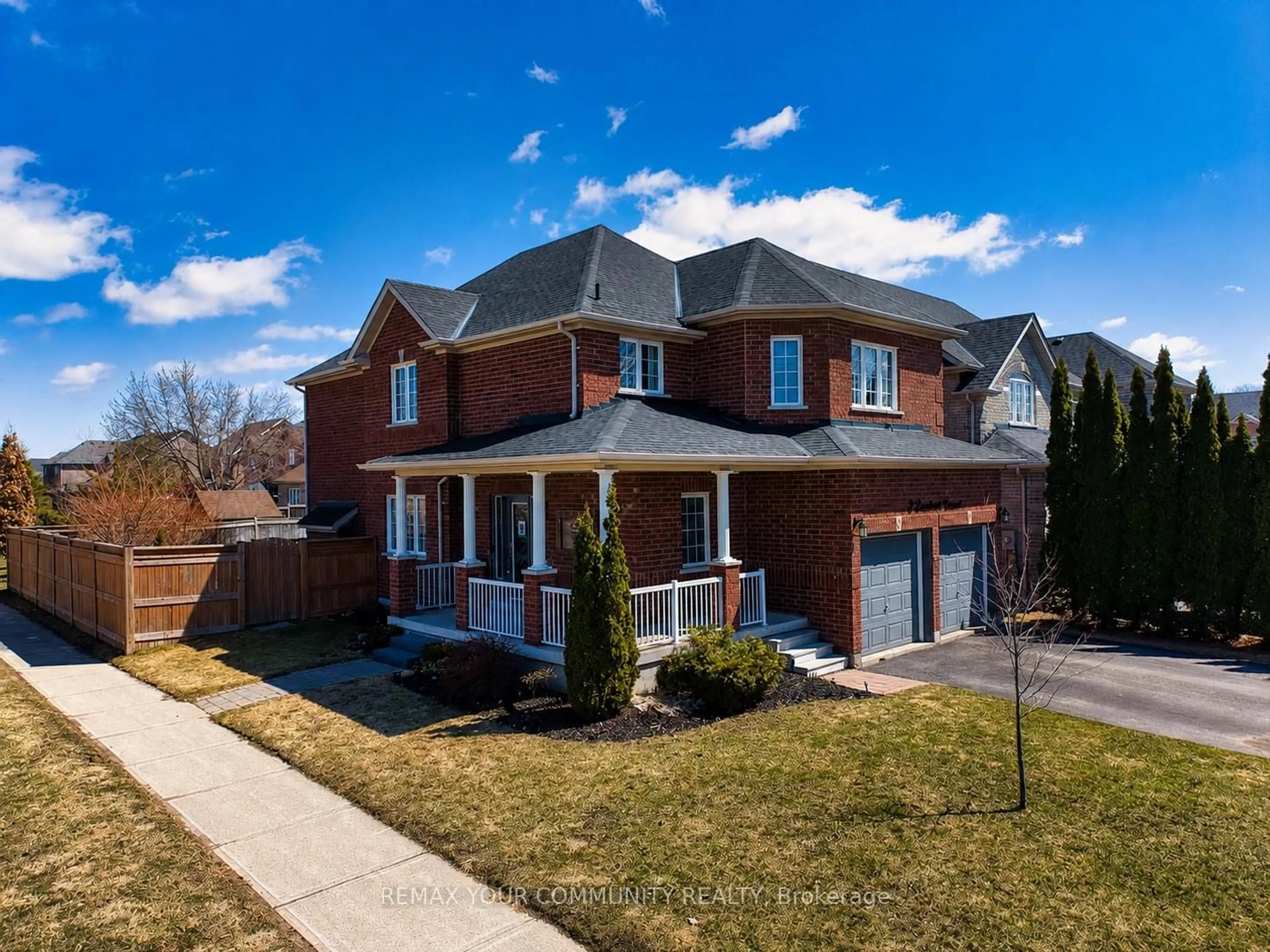 Home with brick exterior material, street for 2 Laurelbank Cres, Georgina Ontario L4P 4H6