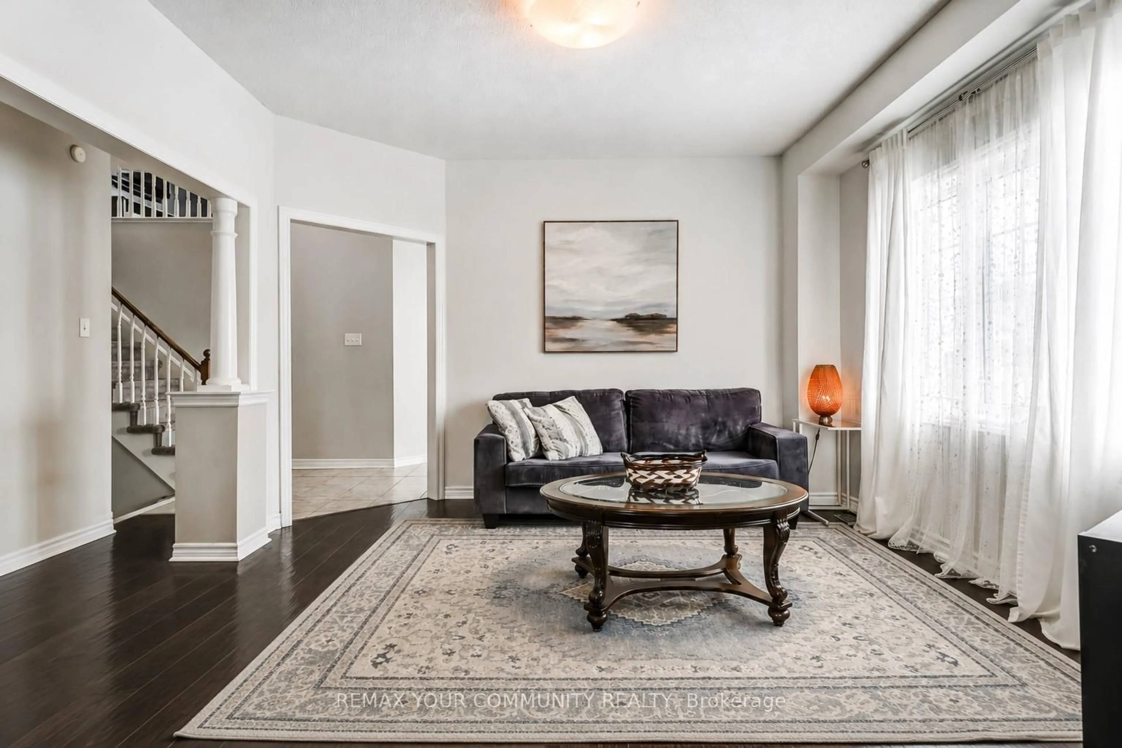 Living room with furniture, unknown for 2 Laurelbank Cres, Georgina Ontario L4P 4H6