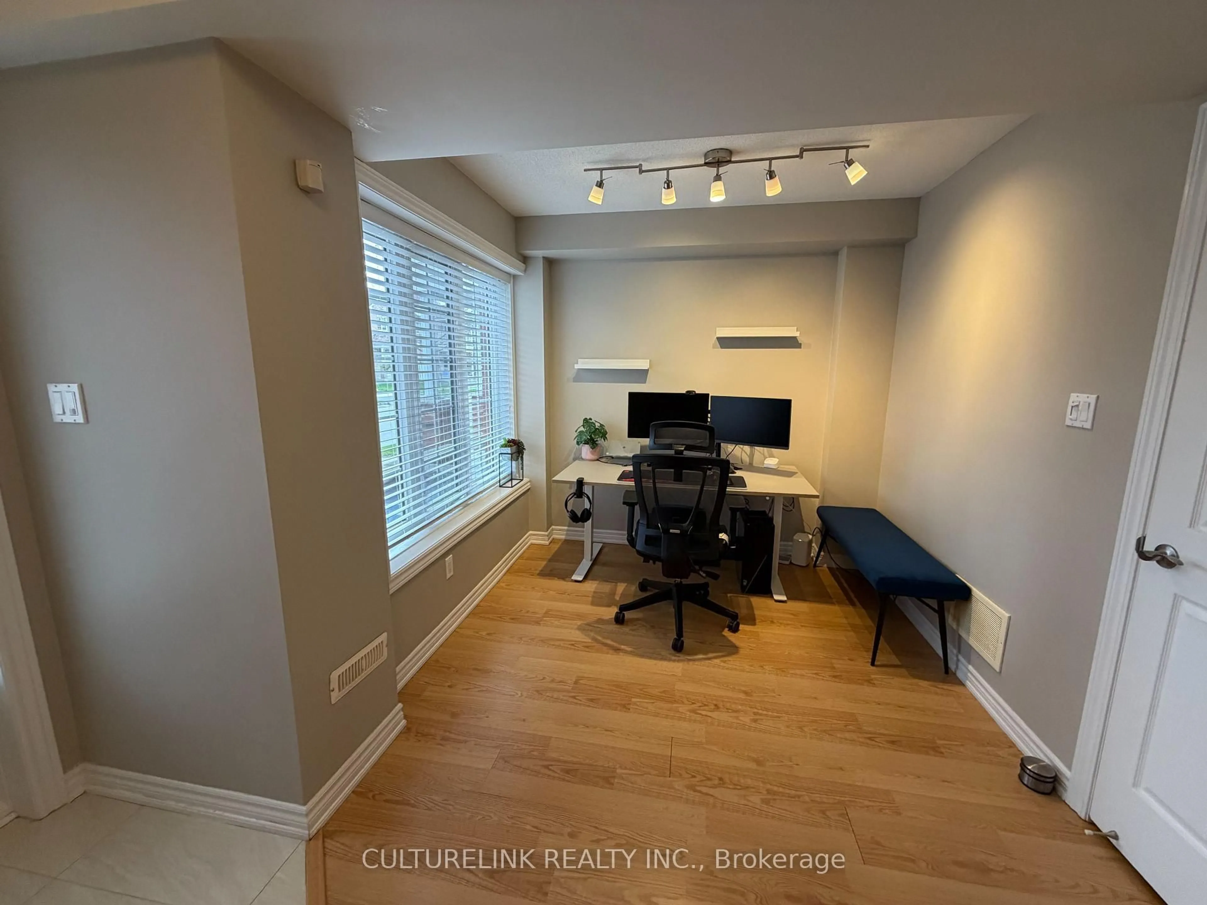 A pic of a room for 345 Caboto Tr, Markham Ontario L3R 5G6