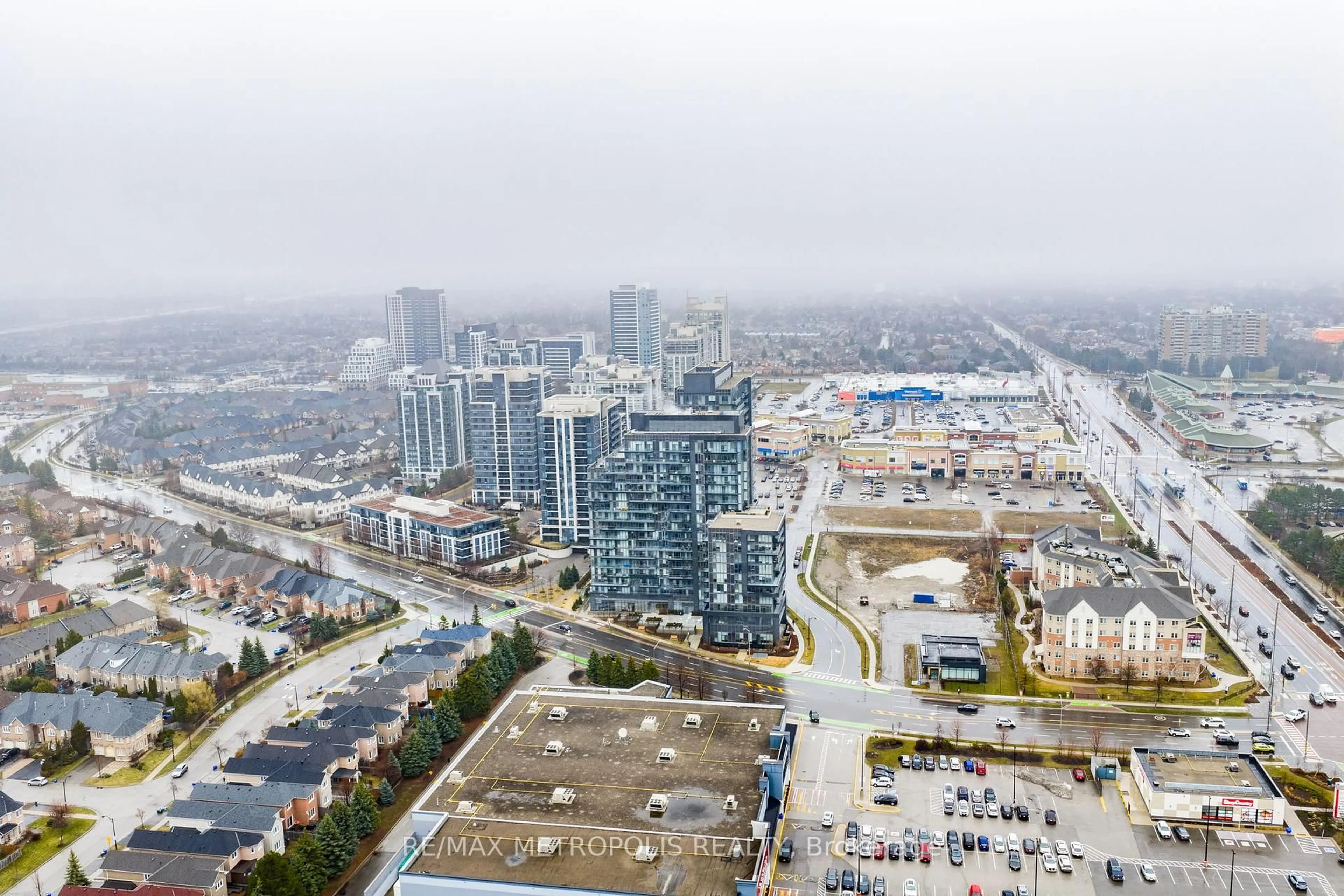 A pic from outside/outdoor area/front of a property/back of a property/a pic from drone, city buildings view from balcony for 10 Gatineau Dr #509W, Vaughan Ontario L4J 0L2
