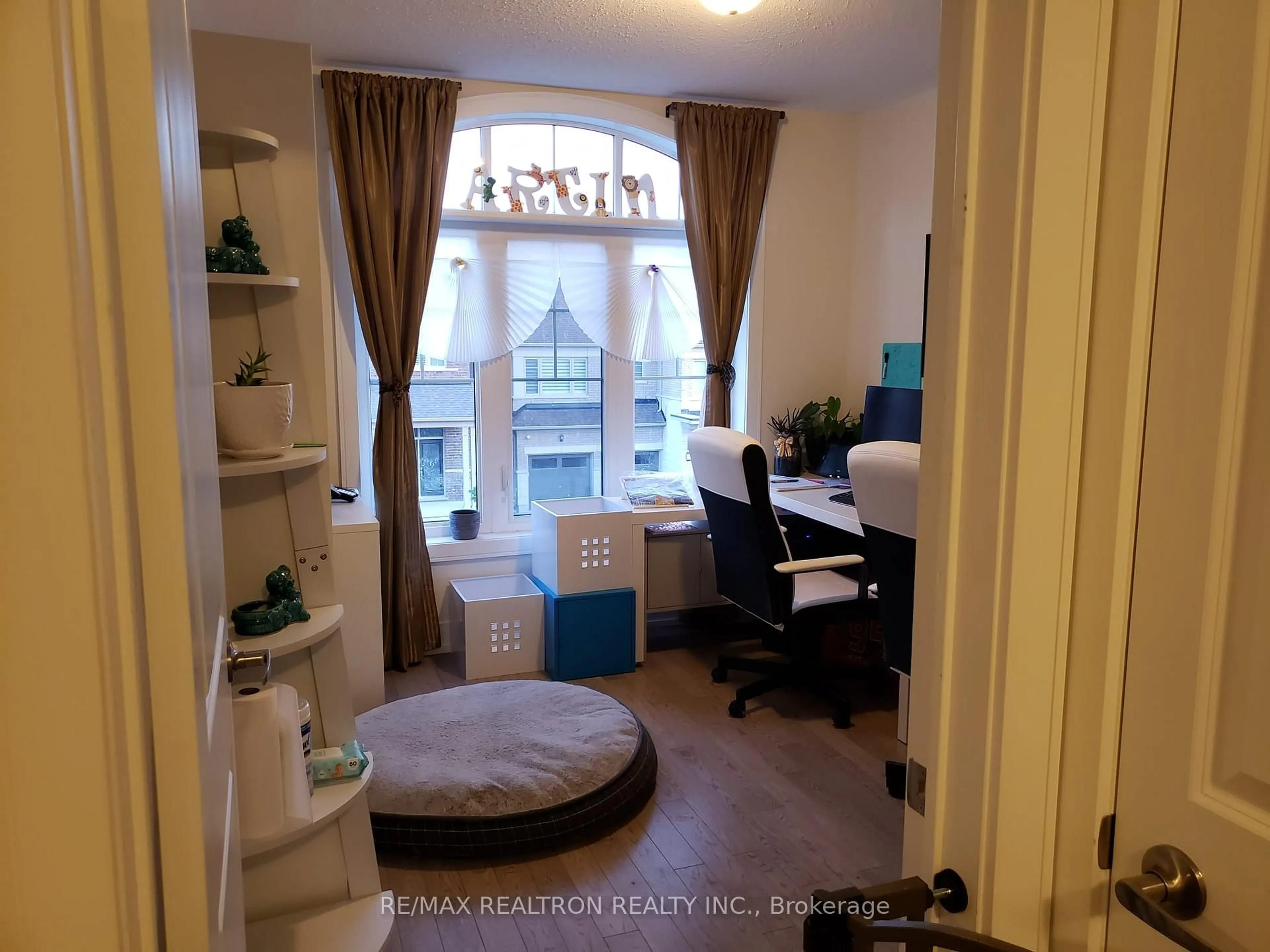 A pic of a room for 78 Ben Sinclair Ave, East Gwillimbury Ontario L0G 1R0