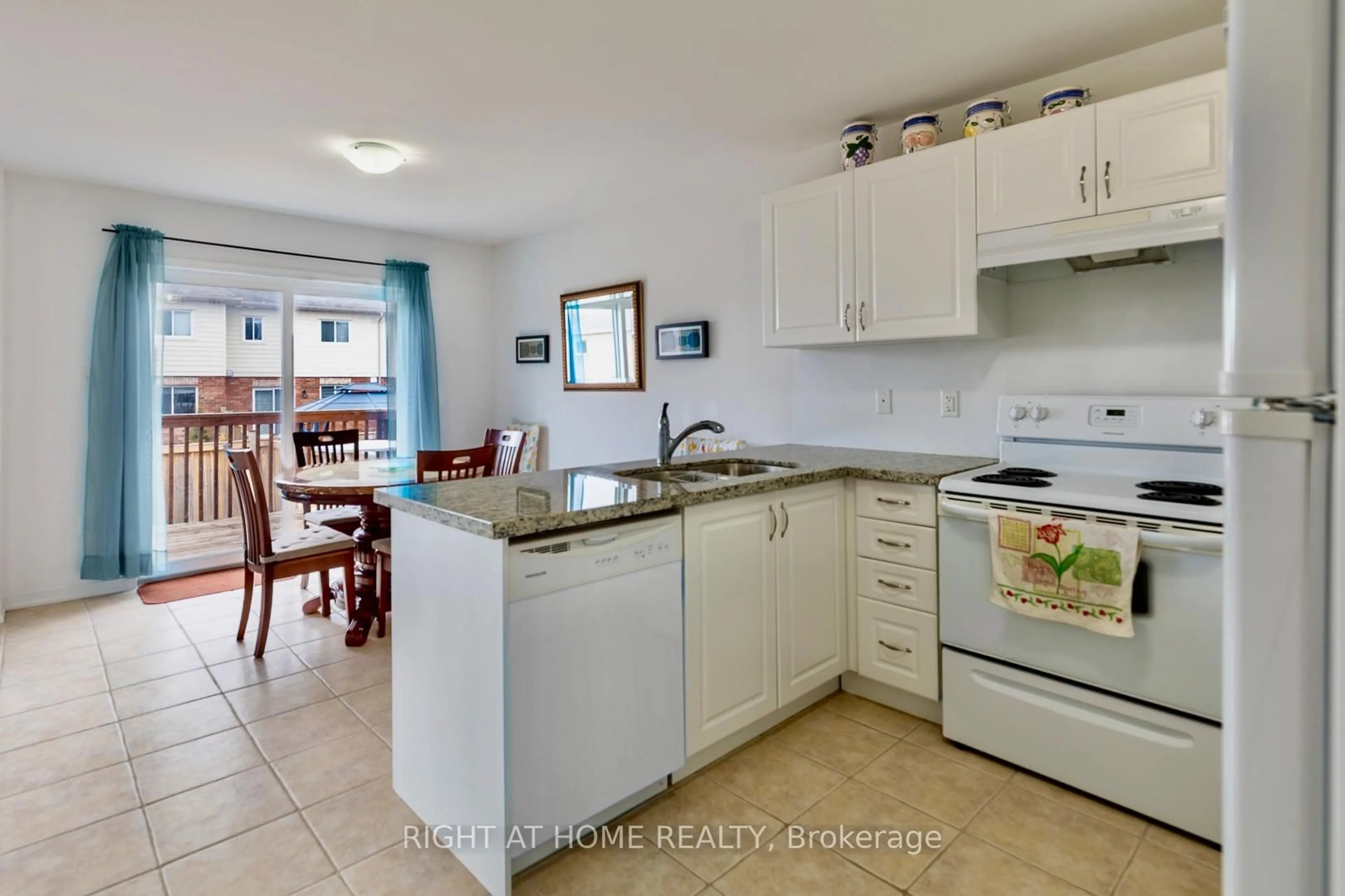 Standard kitchen, ceramic/tile floor for 2110 galloway St, Innisfil Ontario L9S 4B7