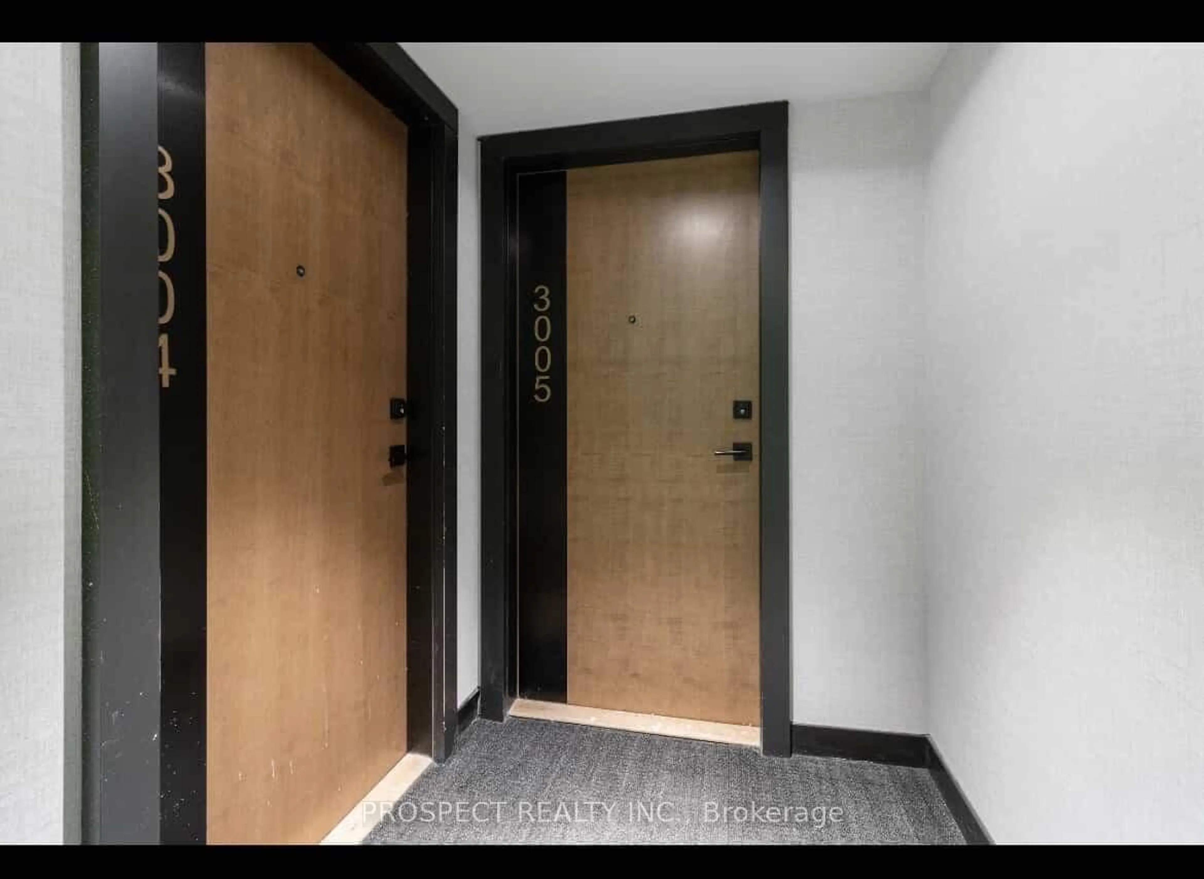 Indoor foyer for 2920 Highway 7 Highway #3005, Vaughan Ontario L4K 0P4