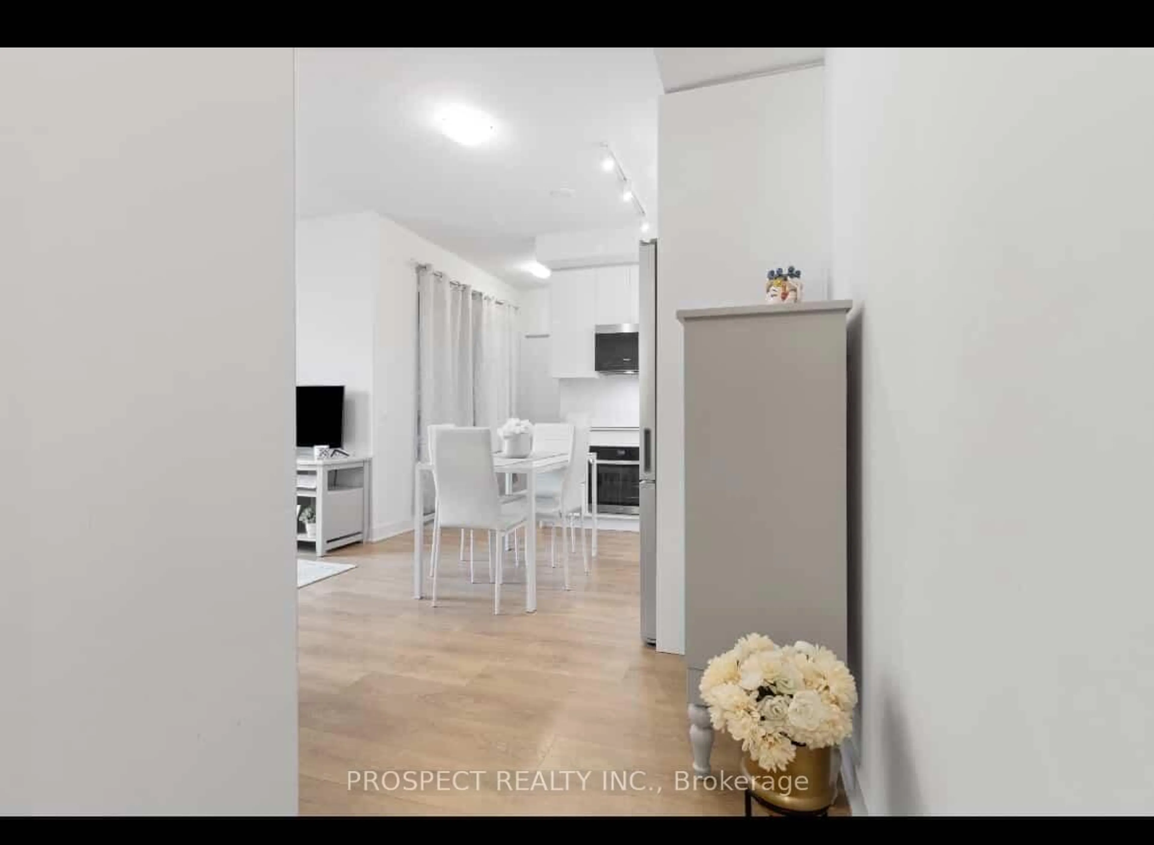 A pic of a room for 2920 Highway 7 Highway #3005, Vaughan Ontario L4K 0P4