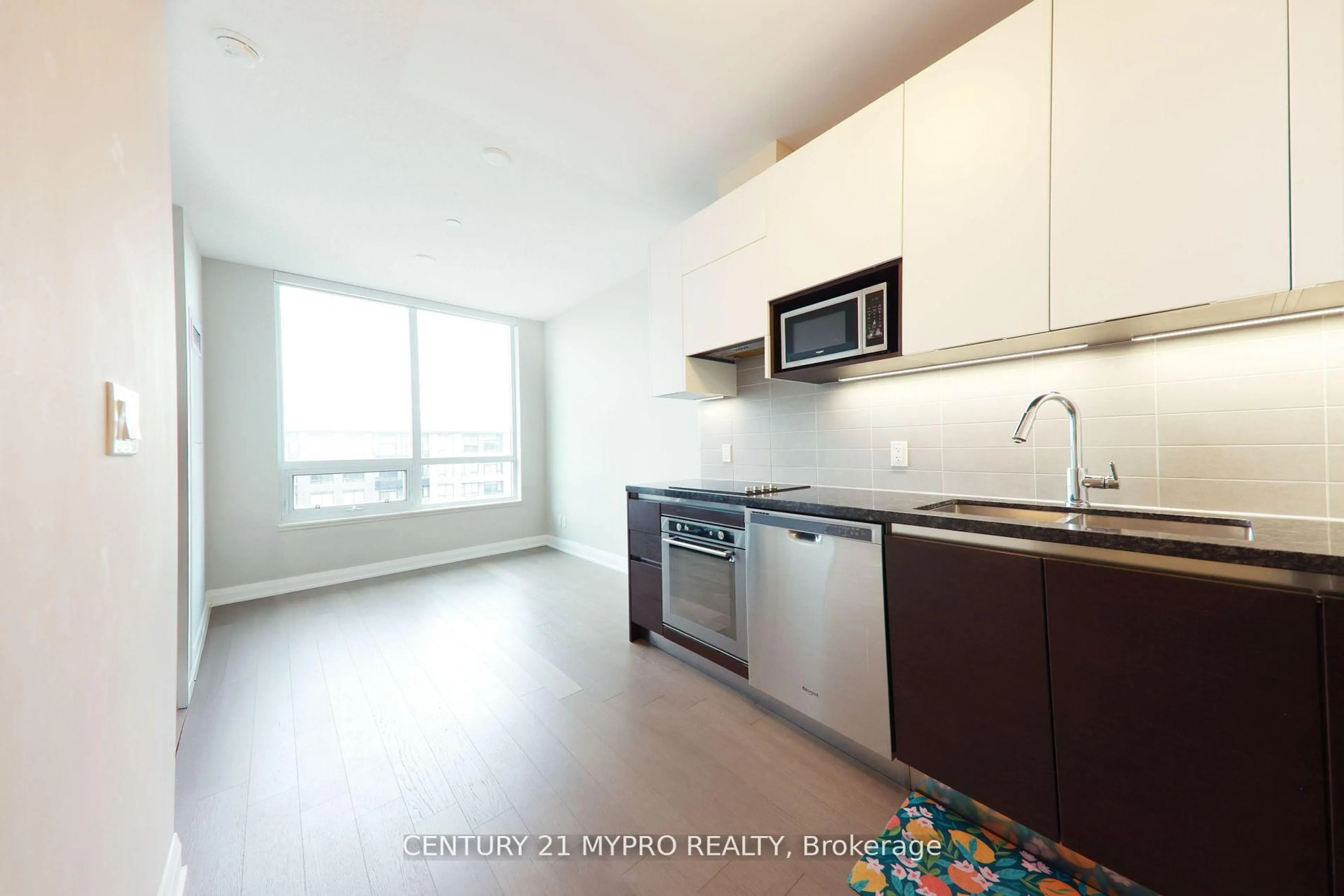 Standard kitchen, unknown for 15 Water Walk Dr #917, Markham Ontario L3P 1N3