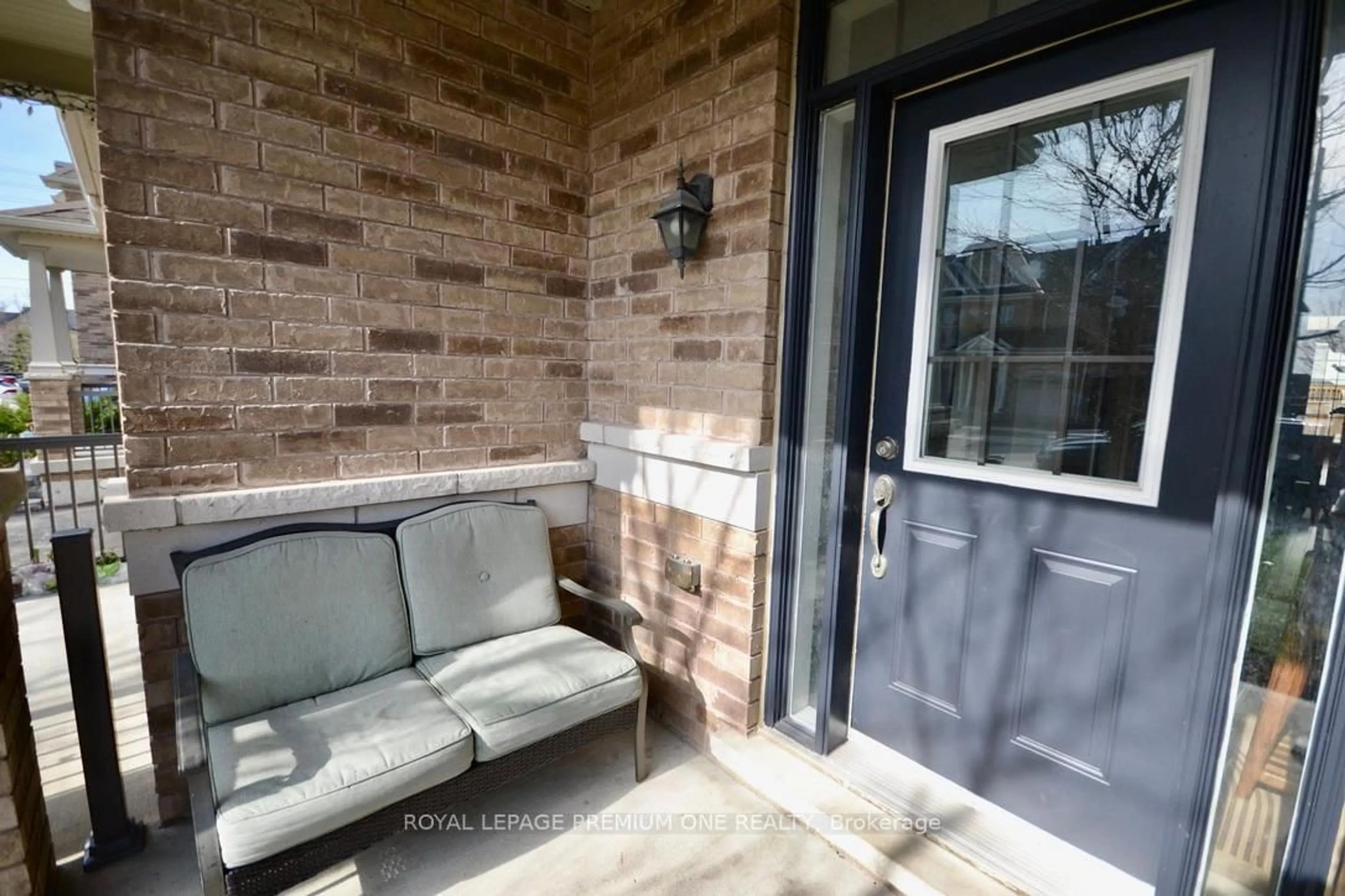 Indoor entryway for 94 Alexie Way, Vaughan Ontario L4H 3B8