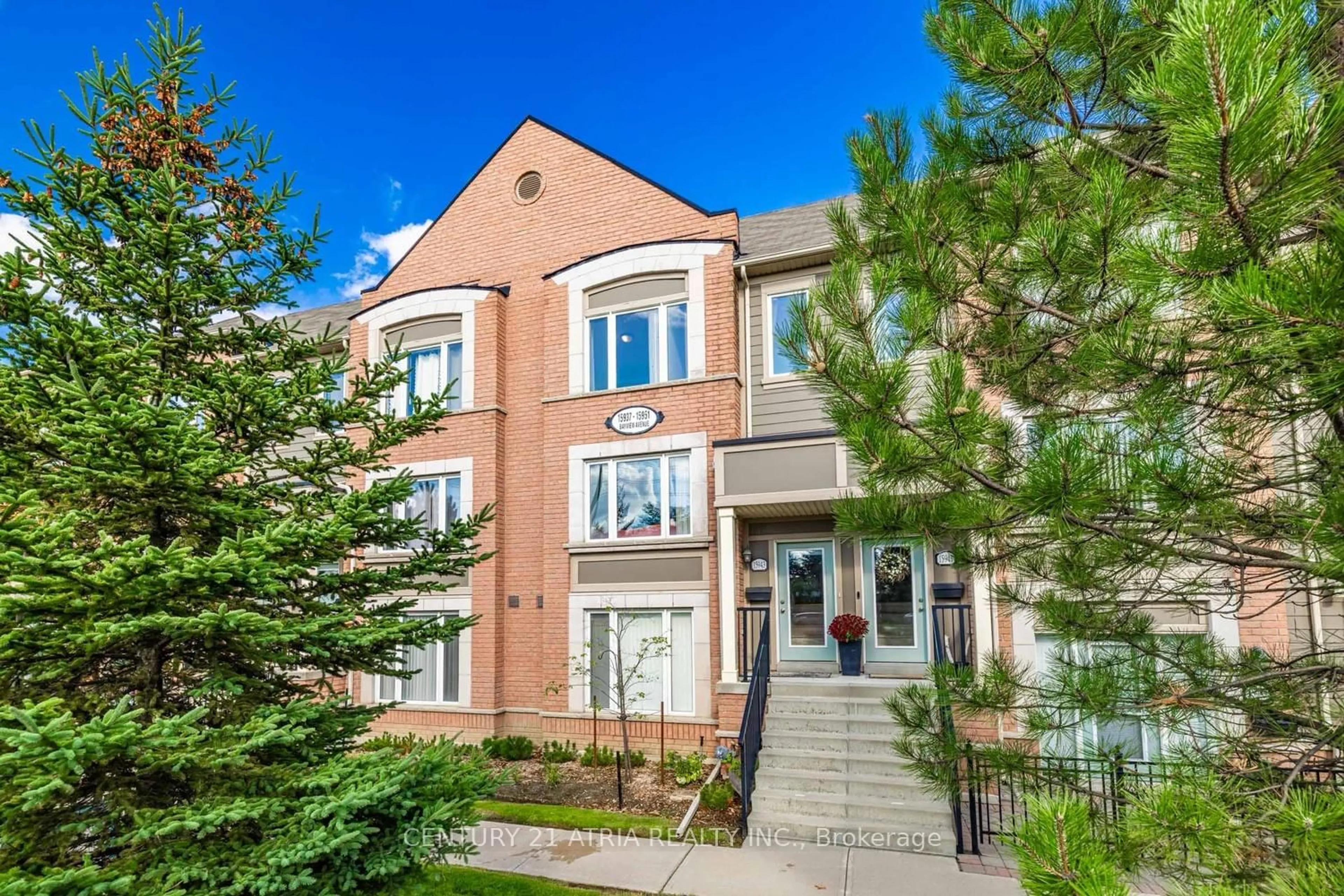 Home with brick exterior material, street for 15943 Bayview Ave #9, Aurora Ontario L4G 0S3