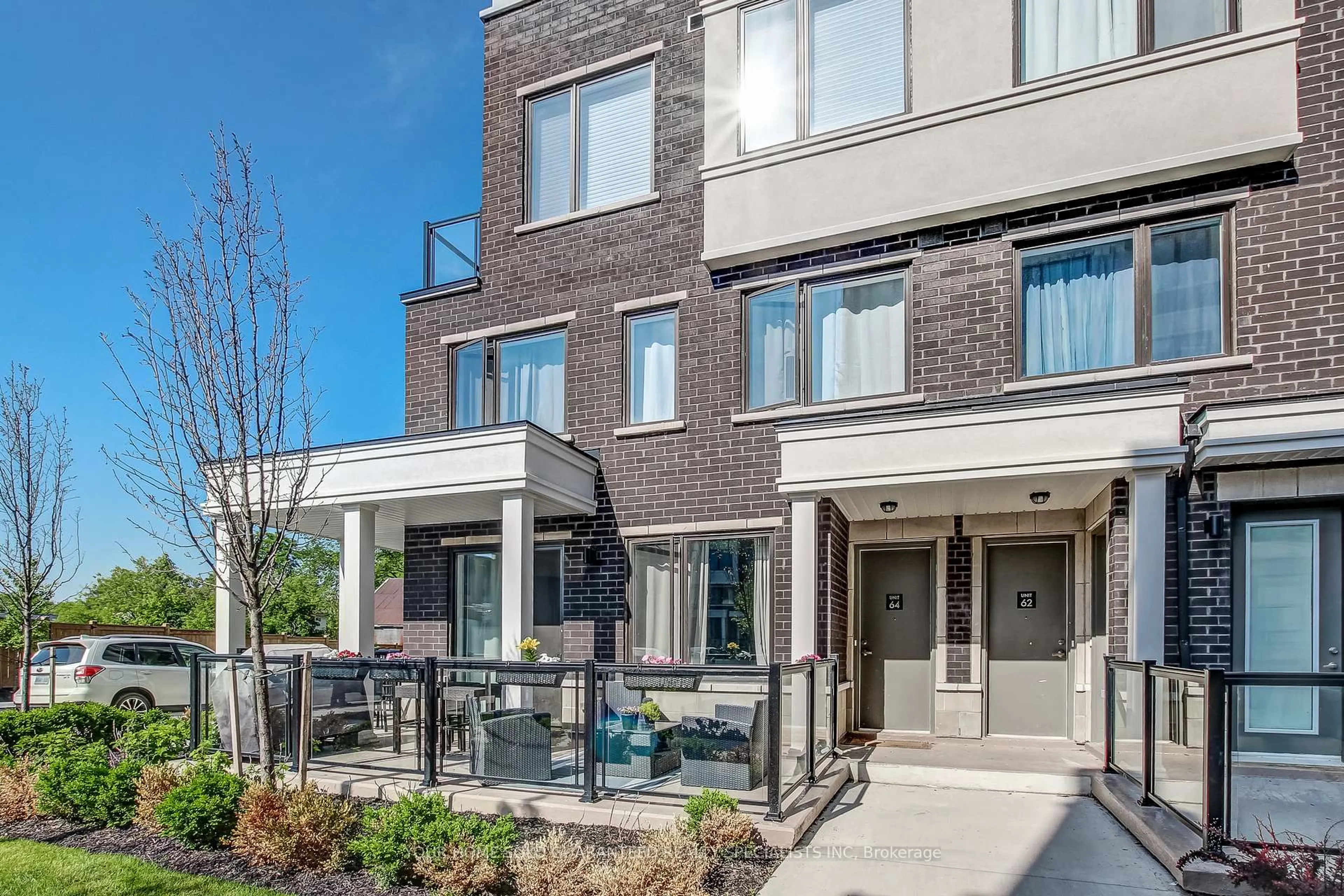 Home with brick exterior material, street for 300 Alex Gardner Circ #64, Aurora Ontario L4G 3G5