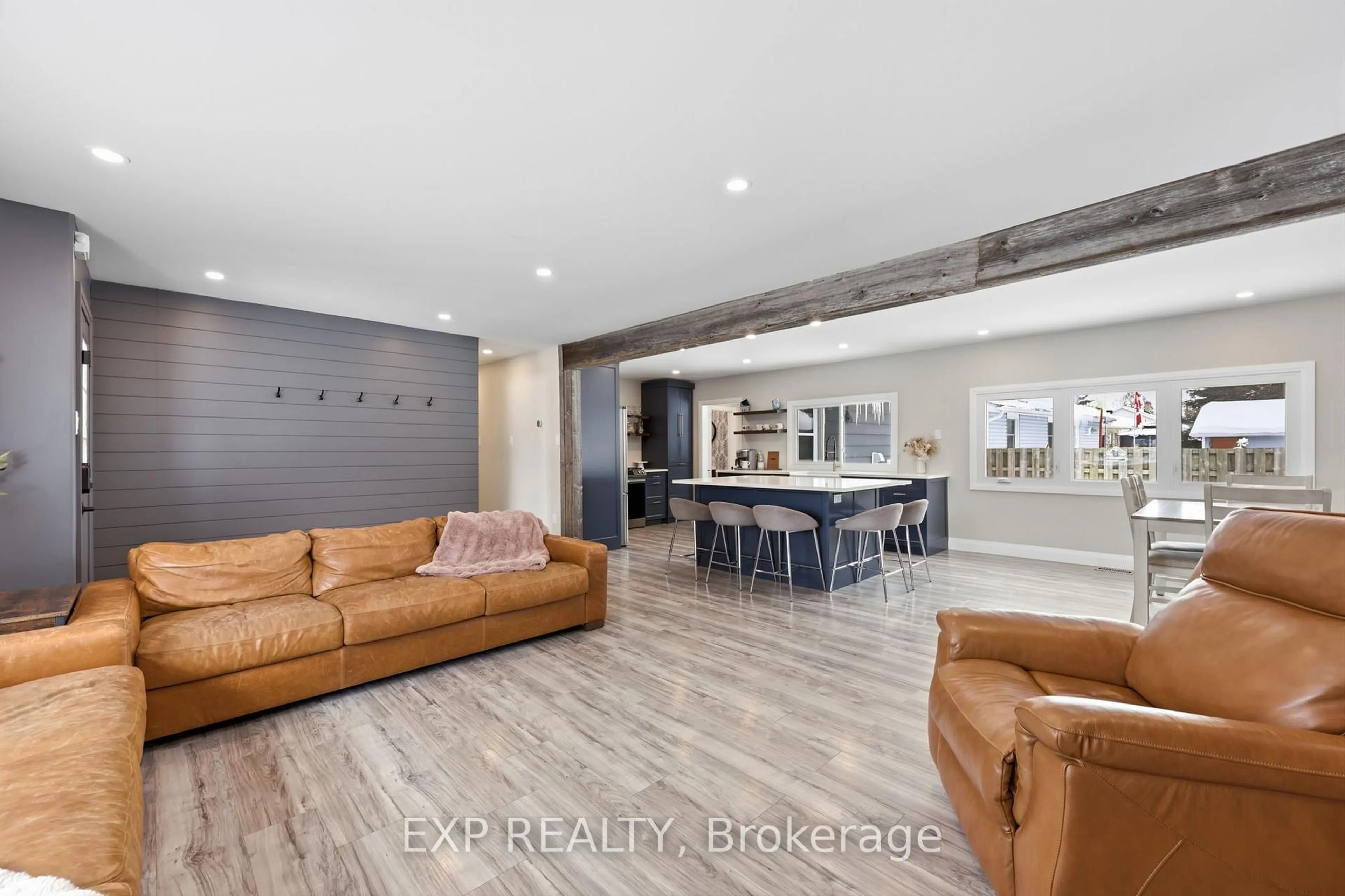 Unknown for 22 Cecil St, Essa Ontario L0M 1B3