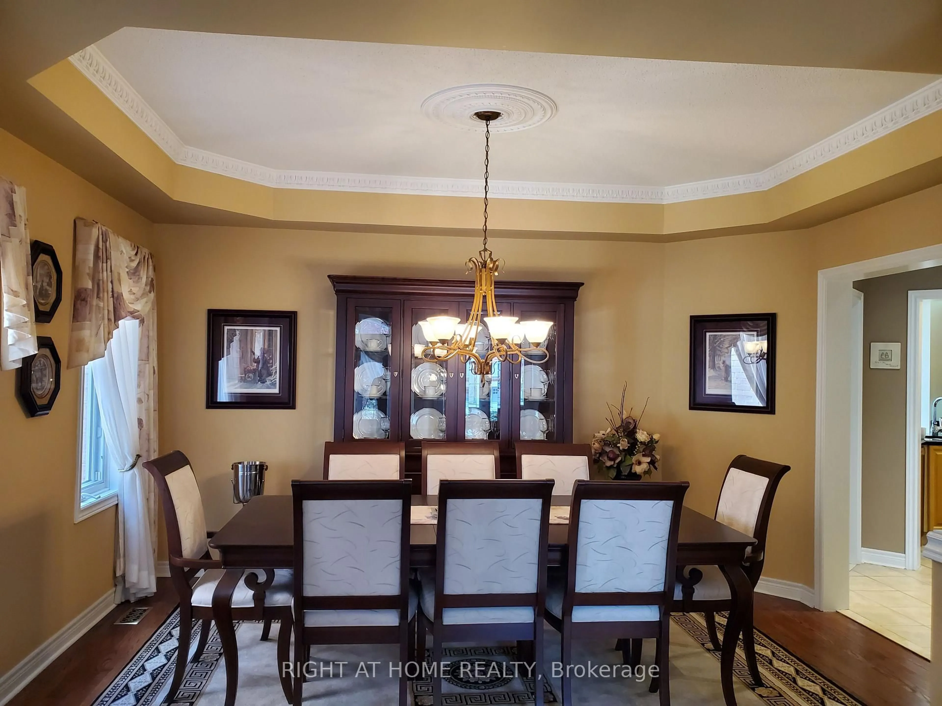 Dining room, ceramic/tile floor for 10 Red Ash Dr, Markham Ontario L3S 4B6